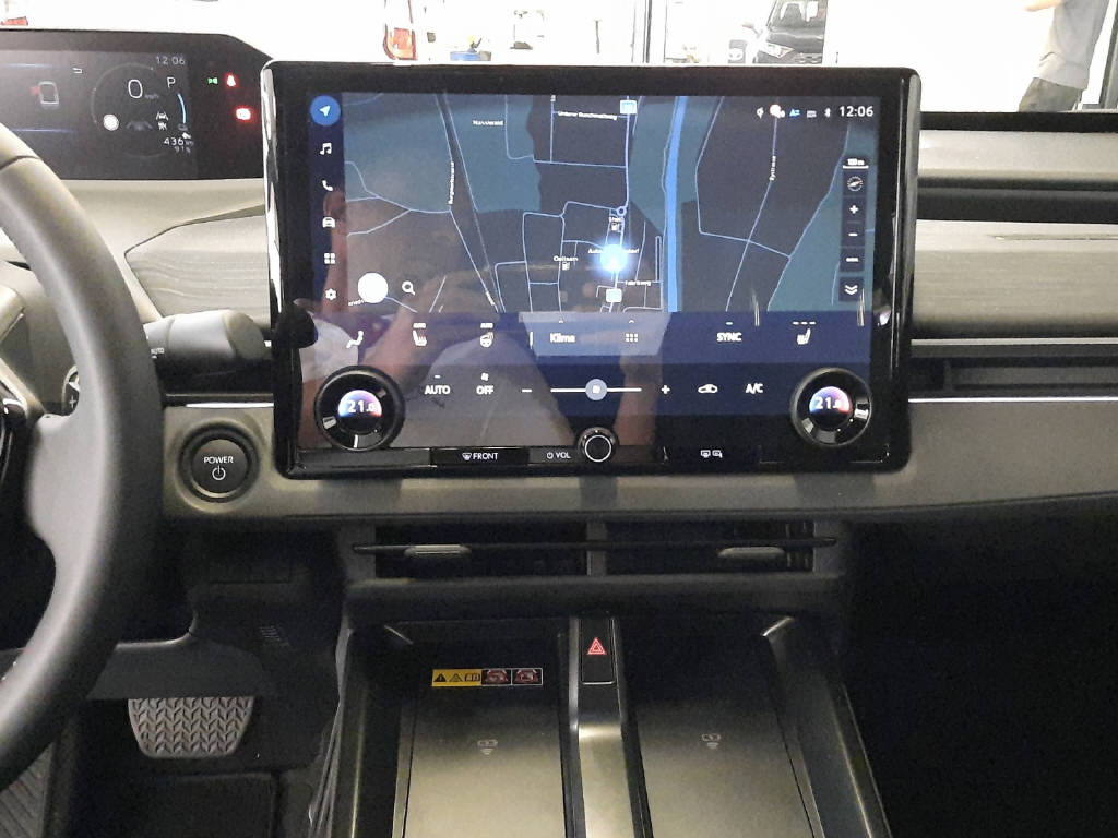 TOYOTA C-HR+ Style AWD-image-12