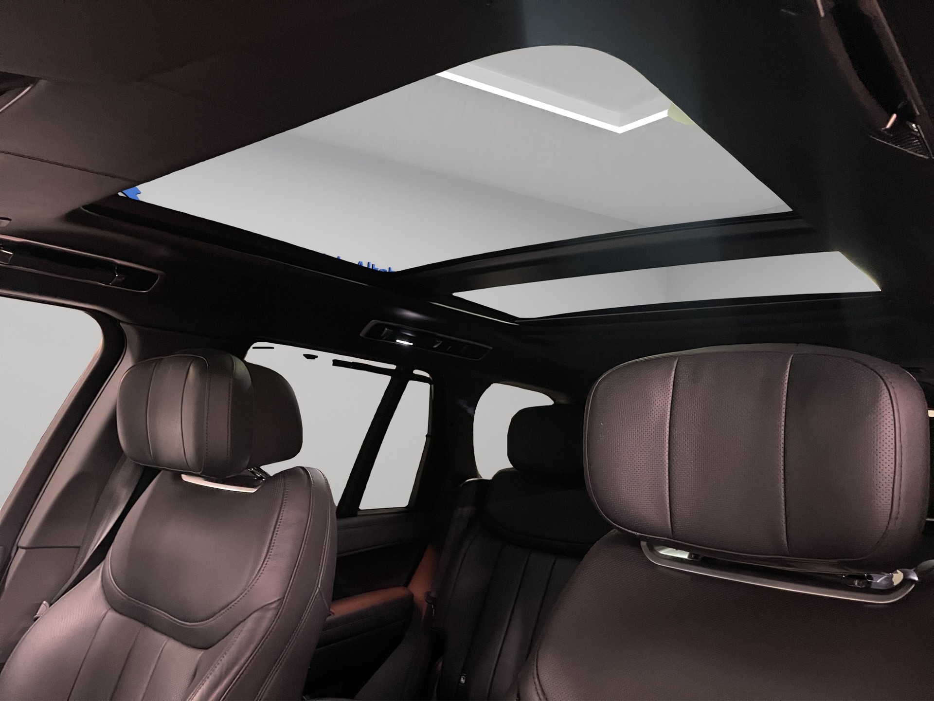 LAND ROVER Range Rover 3.0 D I6 350 Autobiography-image-14