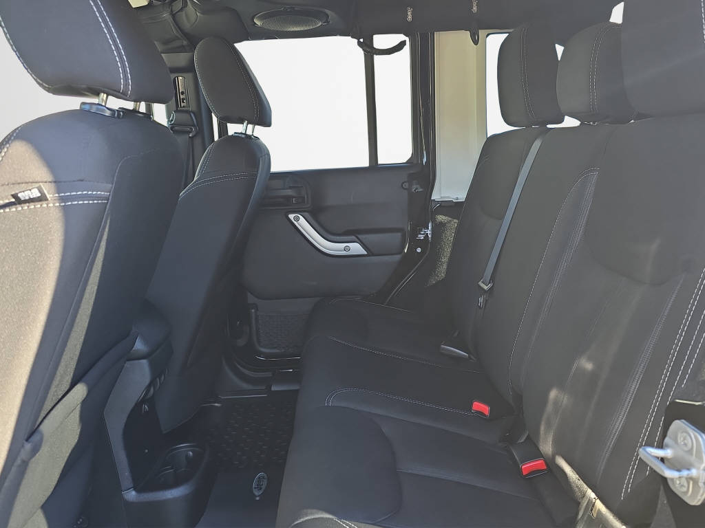 JEEP Wrangler 2.8 CRD Rubicon Unlimited-image-14