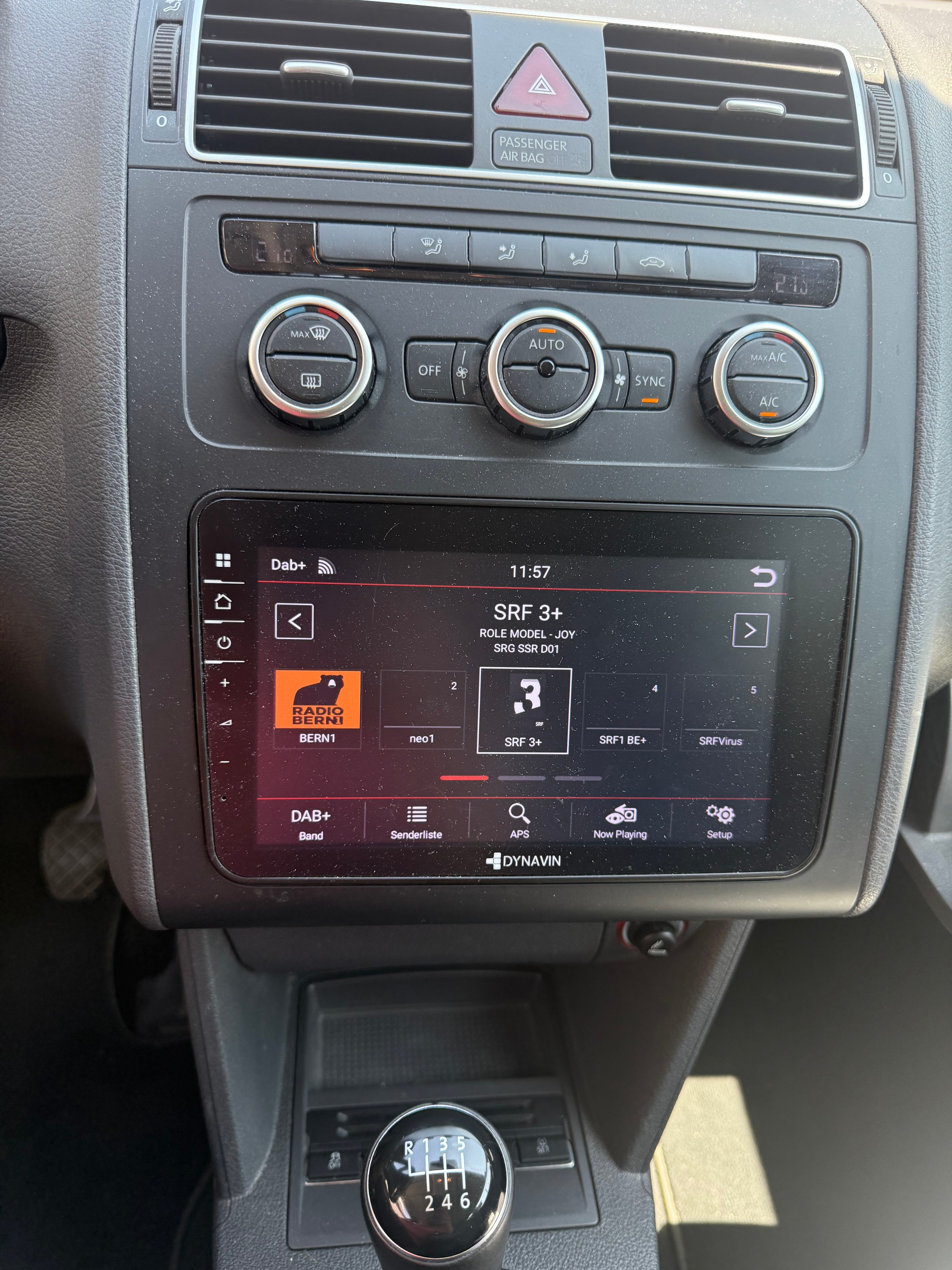 VW Touran 1.4 TSI Comfortline 7plätze-image-9