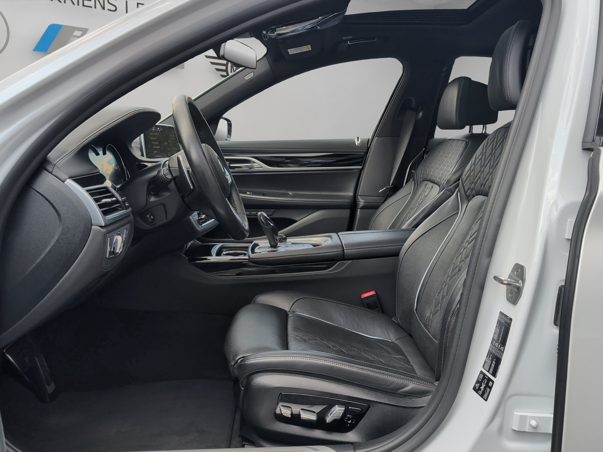 BMW 740d xDrive Steptronic-image-10