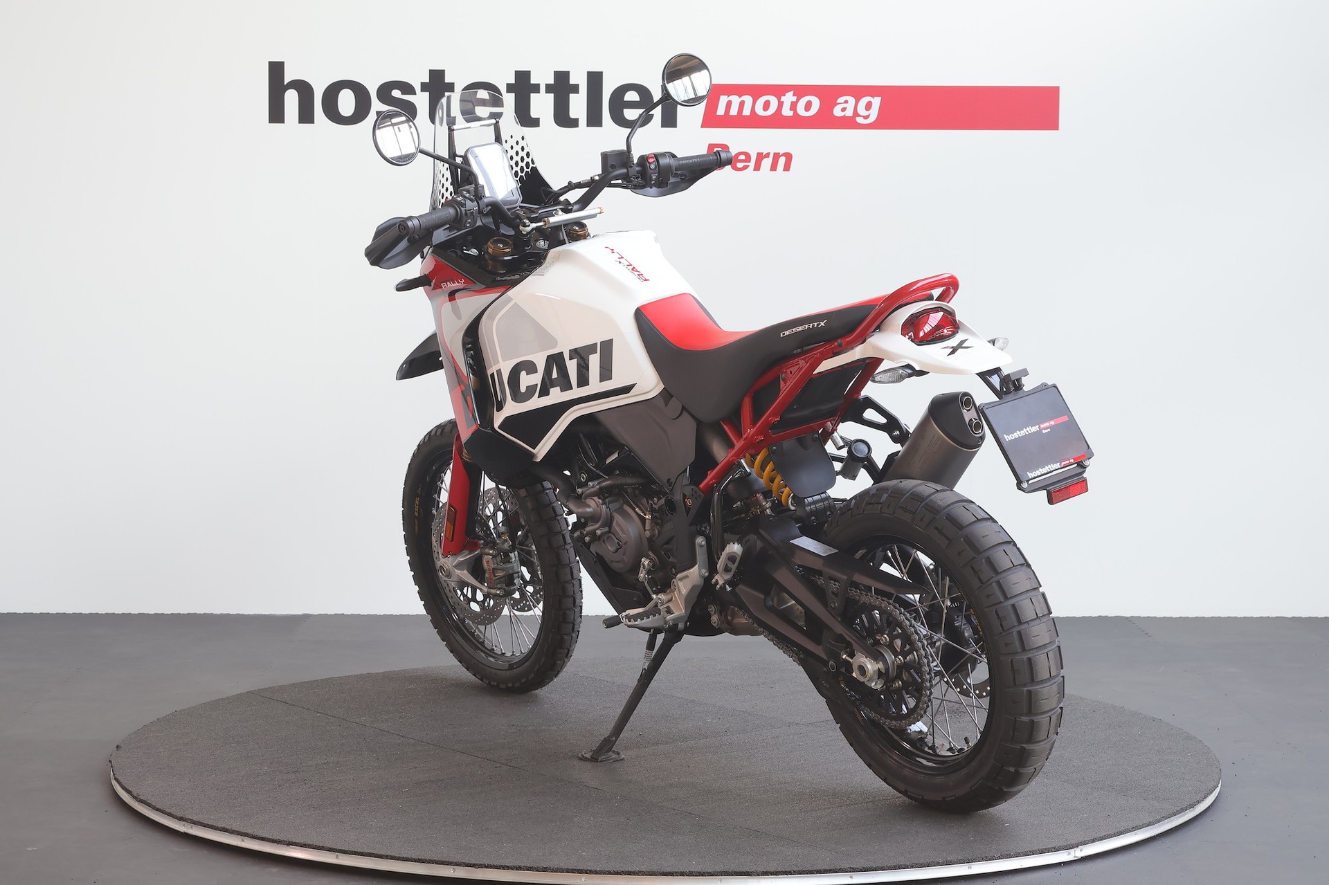 DUCATI Desert X Rally-showroom-element-3
