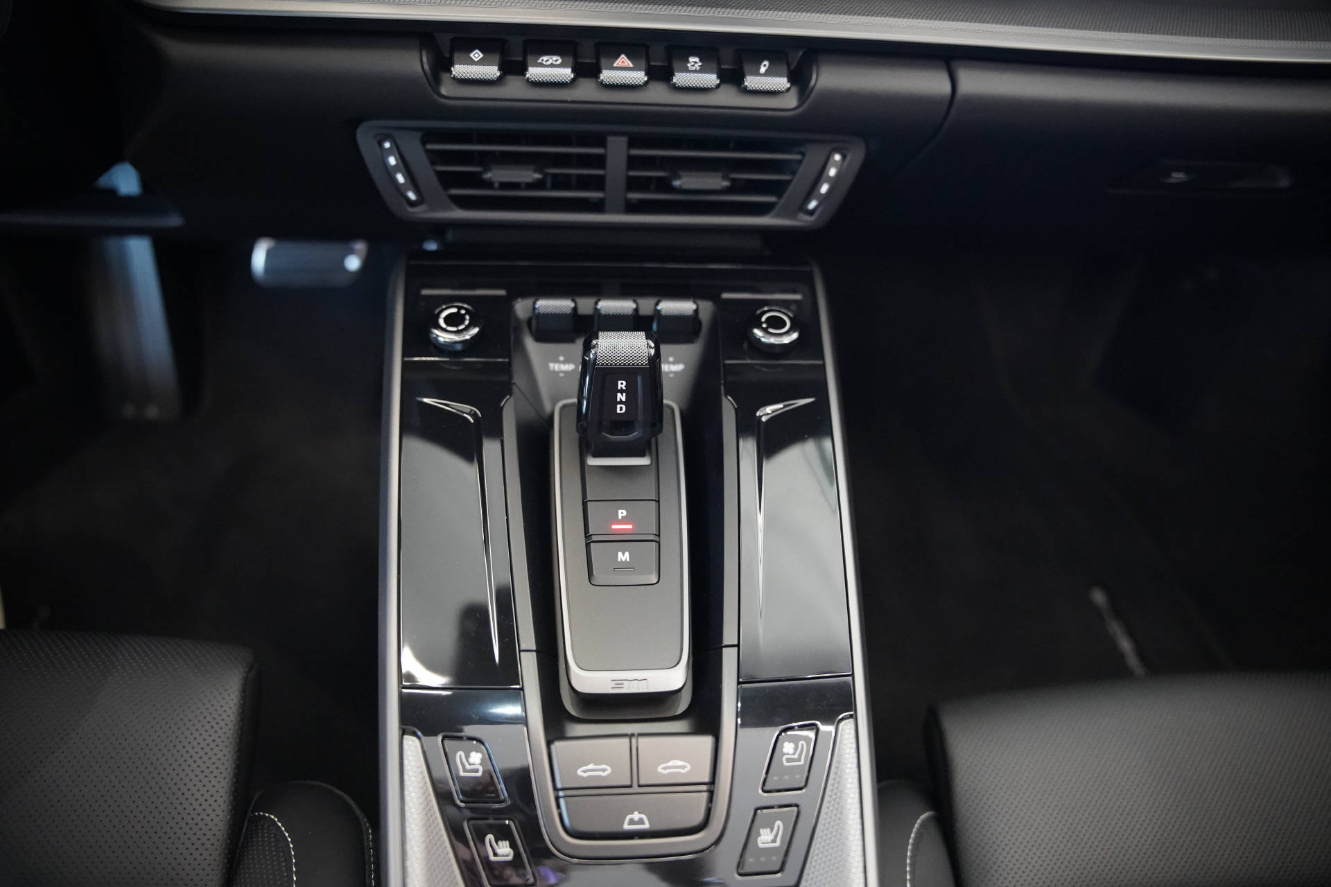 PORSCHE 911 Carrera Cabriolet PDK-image-12