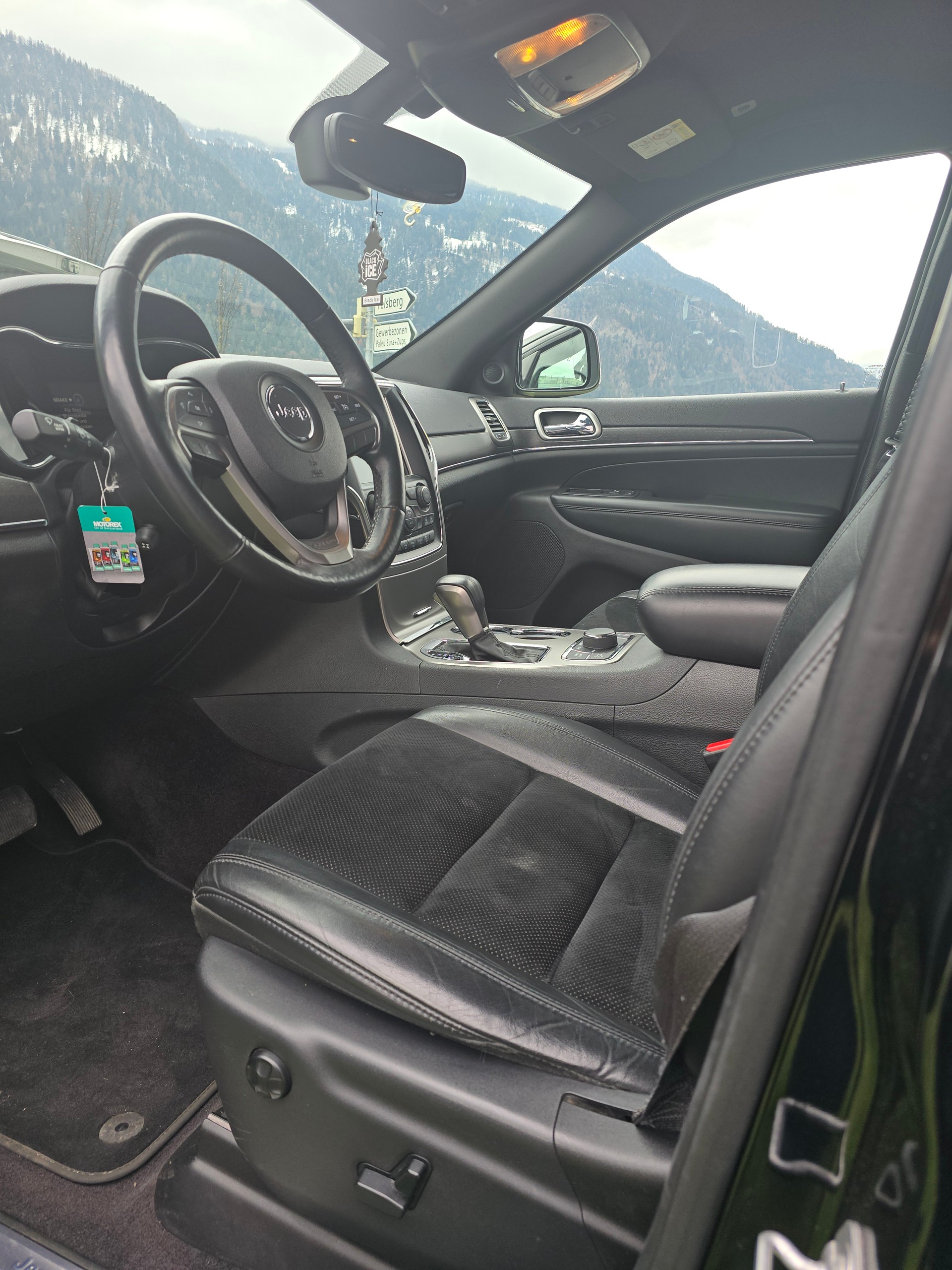 JEEP Grand Cherokee 3.0 CRD Night Eagle Automatic-image-5