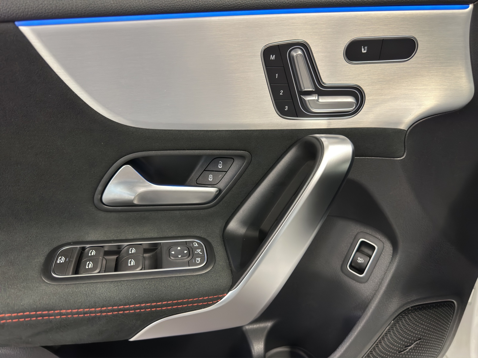 Image MERCEDES-BENZ A-220 A 220 4Matic 8G-DCT