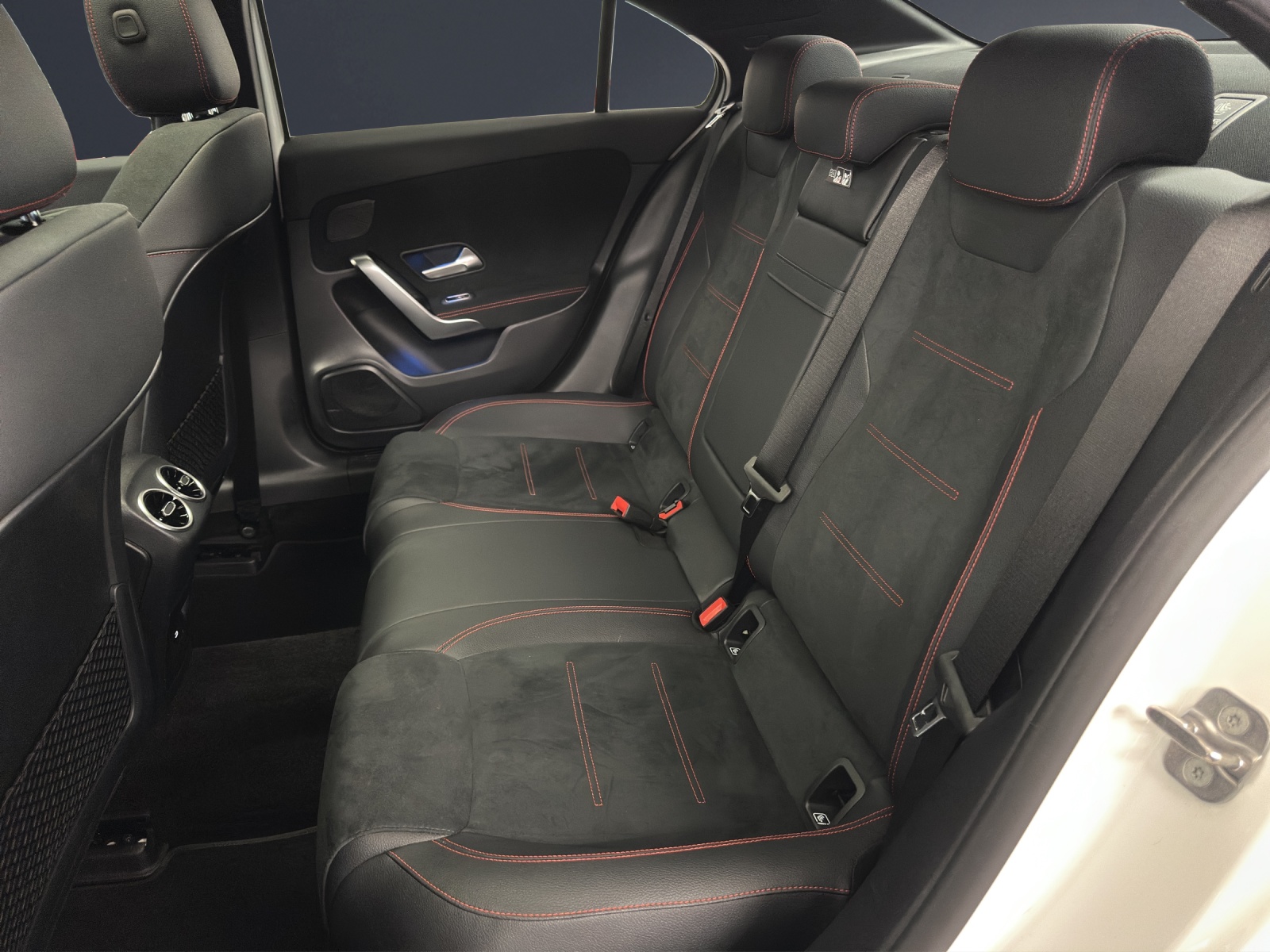 Image MERCEDES-BENZ A-220 A 220 4Matic 8G-DCT