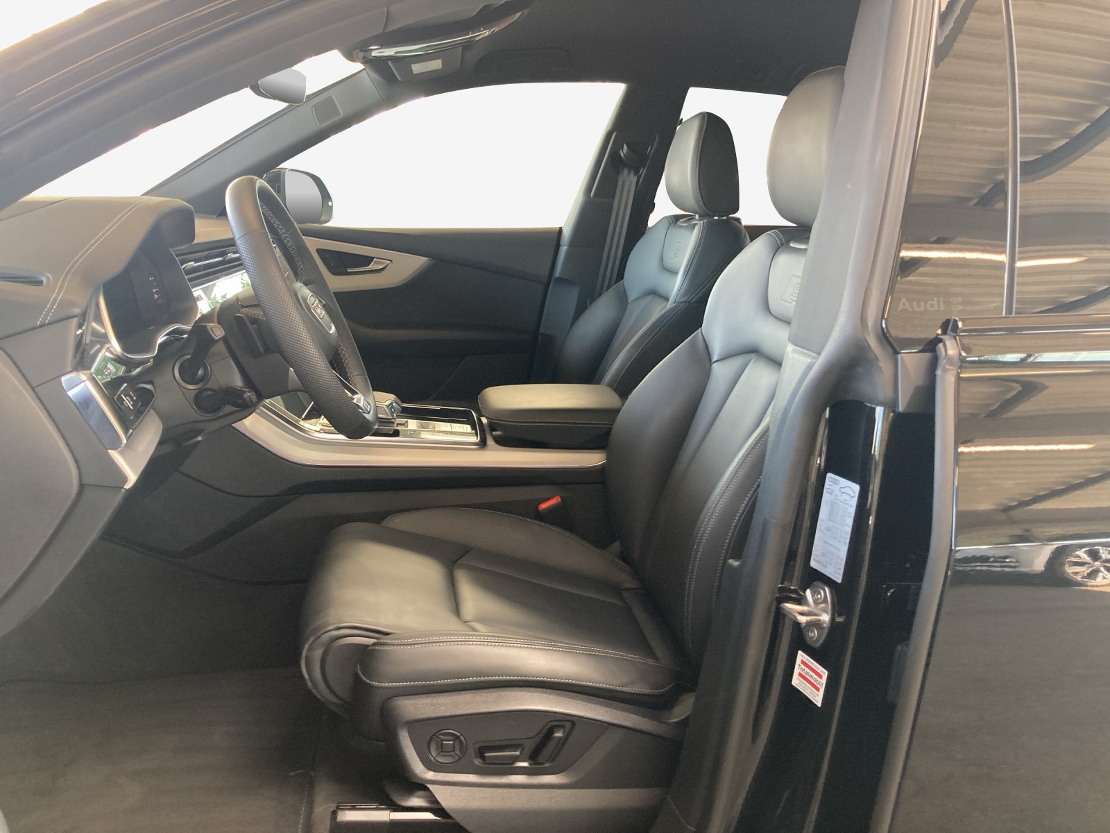 AUDI Q8 SUV TDI quattro 210 kW tiptronic-image-7