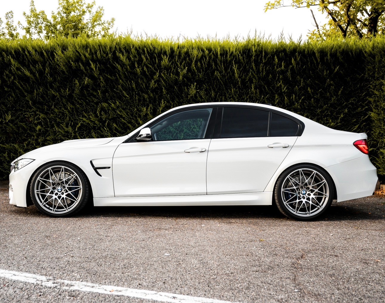 BMW M3 Competition Alpine White-image-4