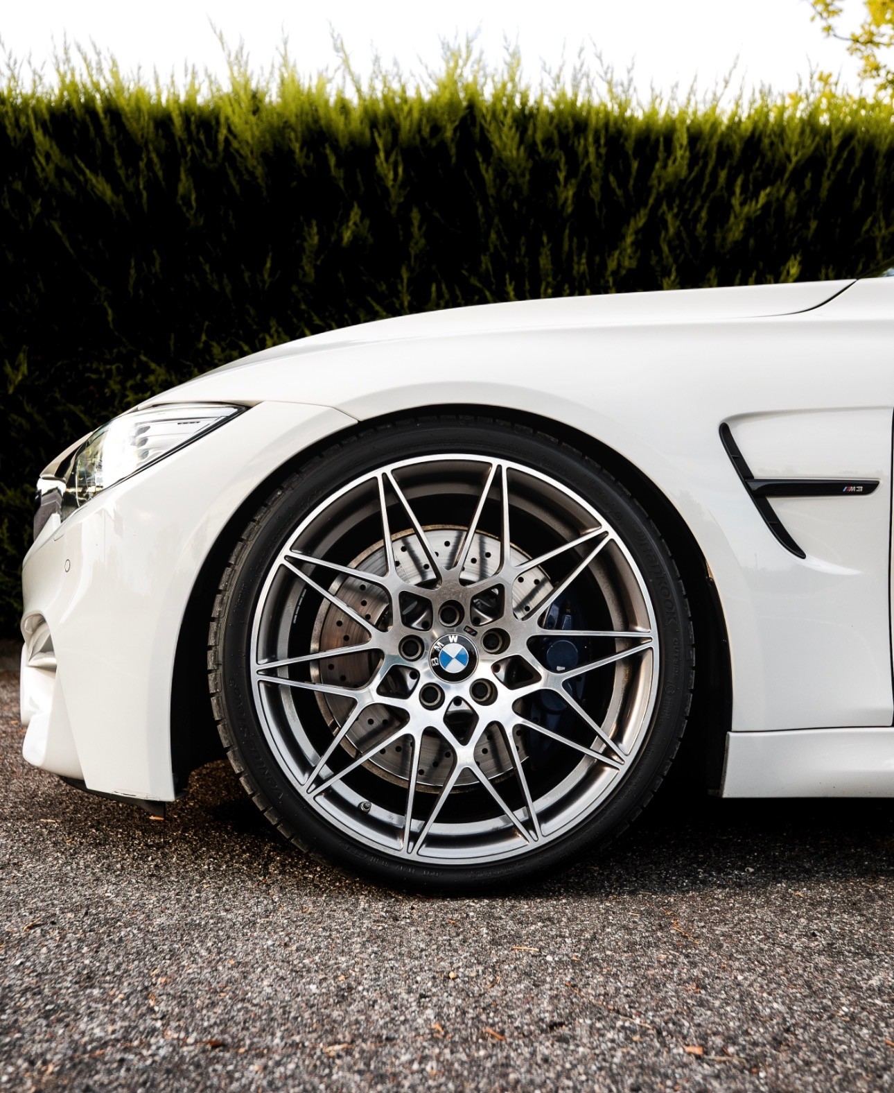 BMW M3 Competition Alpine White-image-8