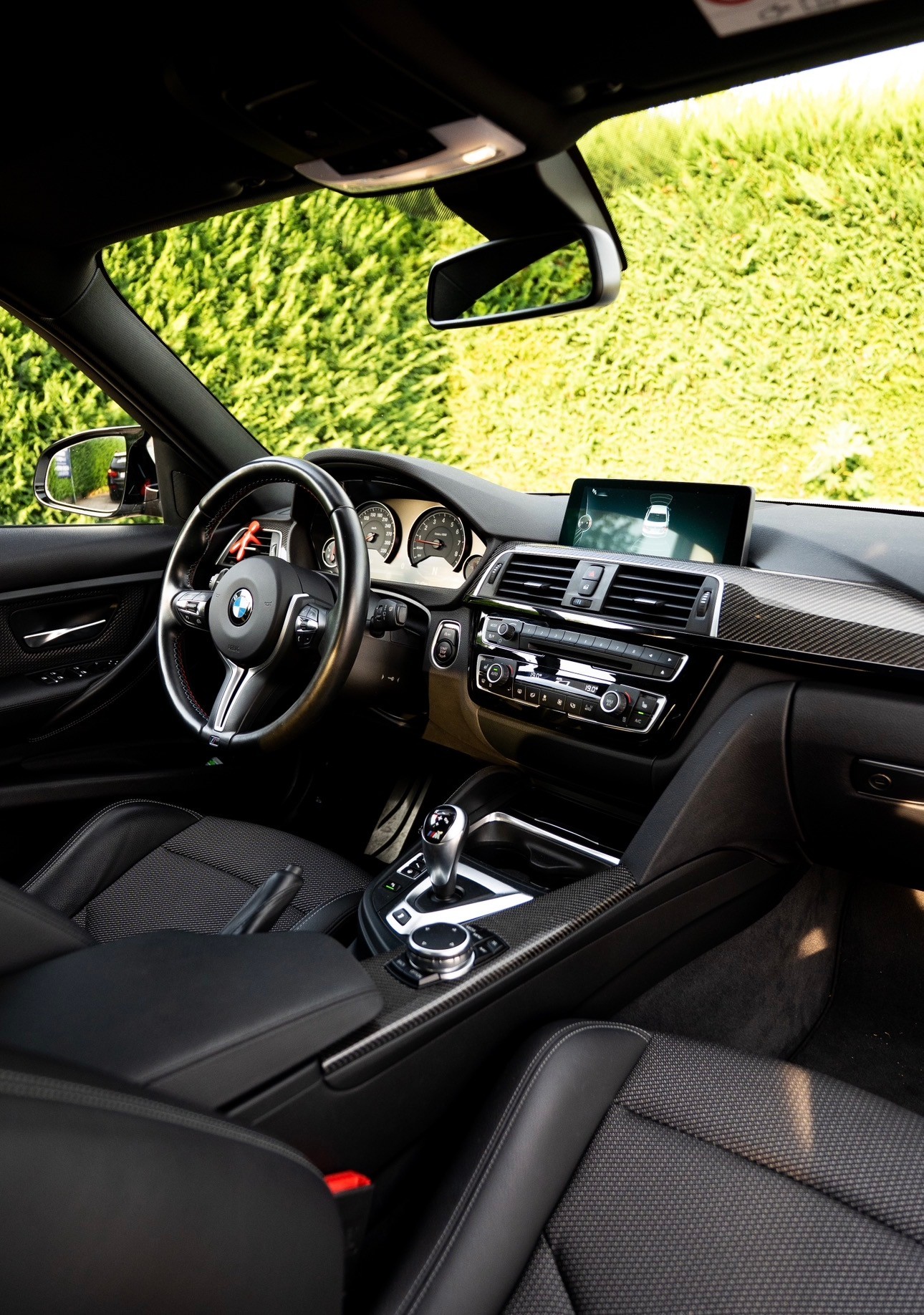 BMW M3 Competition Alpine White-image-13