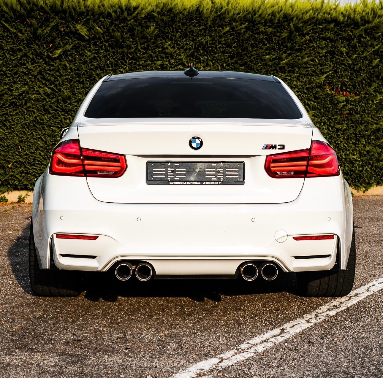 BMW M3 Competition Alpine White-image-6