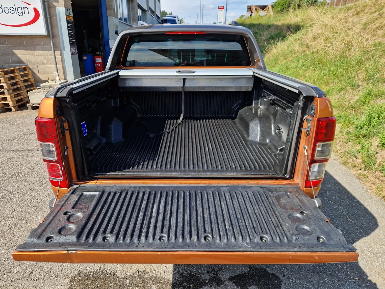 FORD Ranger Wildtrak 3.2 TDCi 4x4 A-image-12