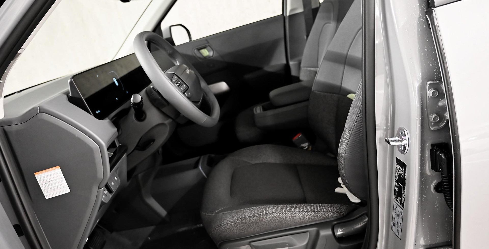 KIA EV2 61 kWh Air-showroom-element-2