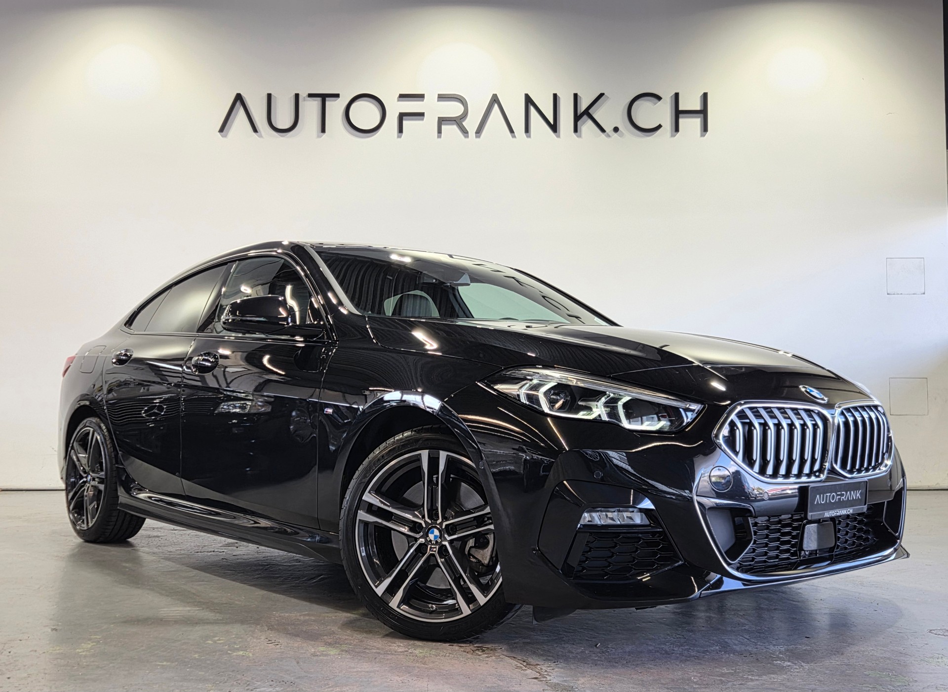 BMW 220i M-Sport xDrive Gran Coupé-image-14
