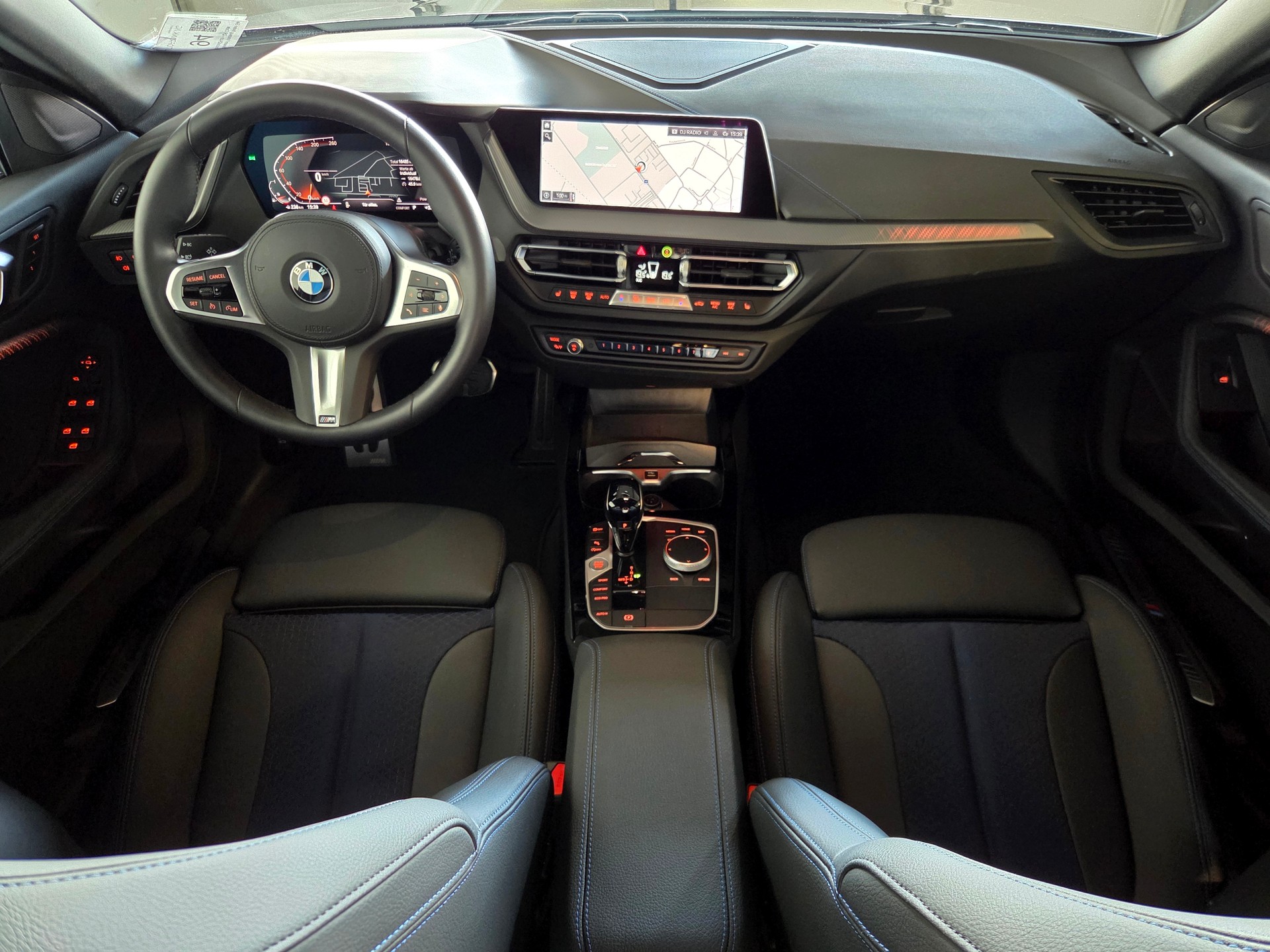 BMW 220i M-Sport xDrive Gran Coupé-image-6
