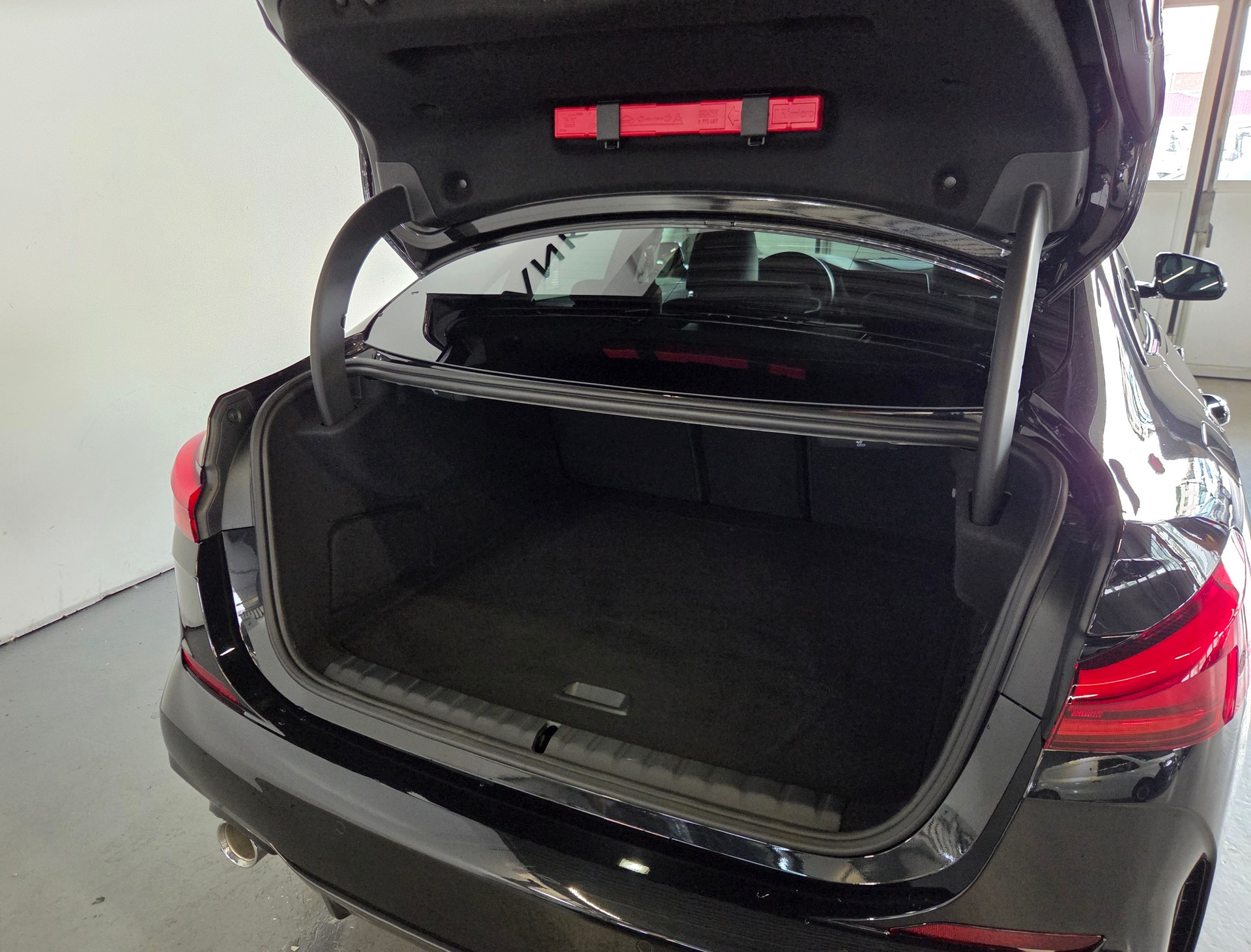 BMW 220i M-Sport xDrive Gran Coupé-image-22