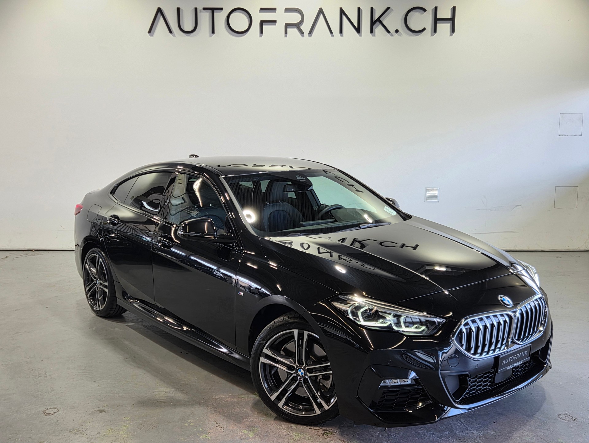 BMW 220i M-Sport xDrive Gran Coupé-image-19