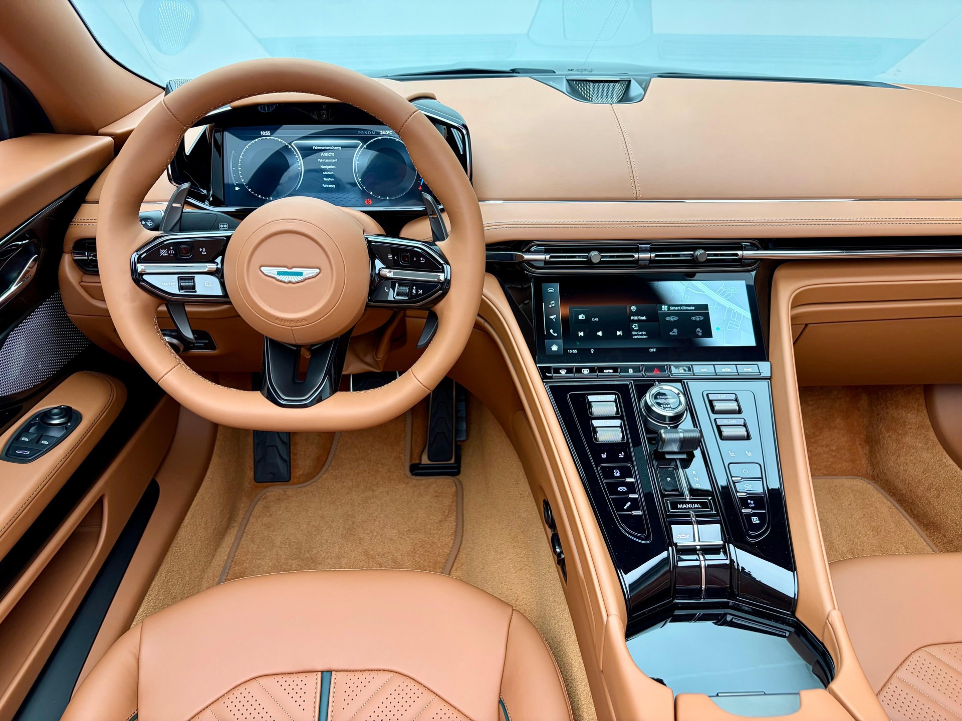 ASTON MARTIN DB12 Volante 4.0 S V8 Bi-Turbo-image-8