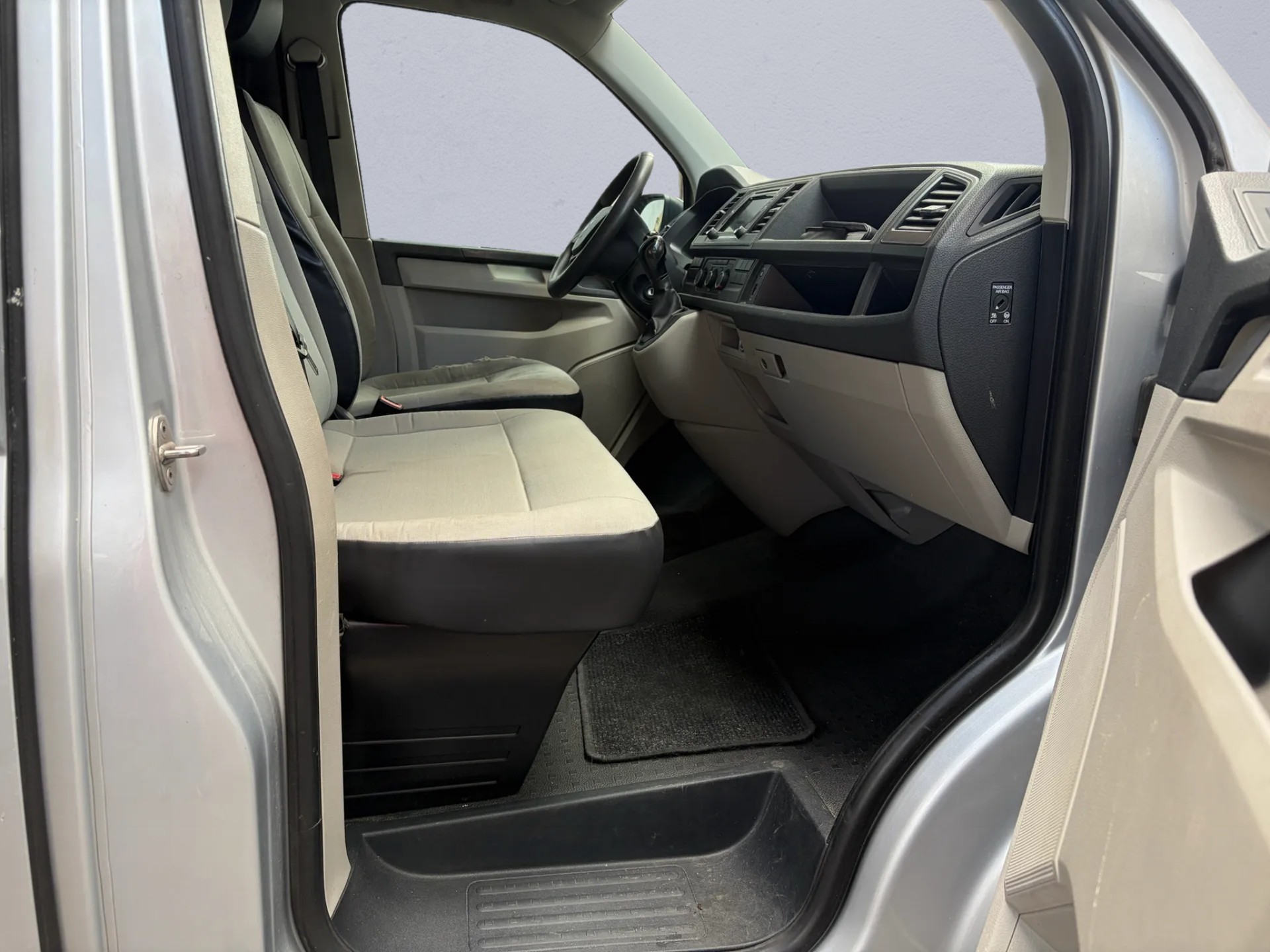 VW T6 2.0 Bi-TDI 4Motion DSG-image-7