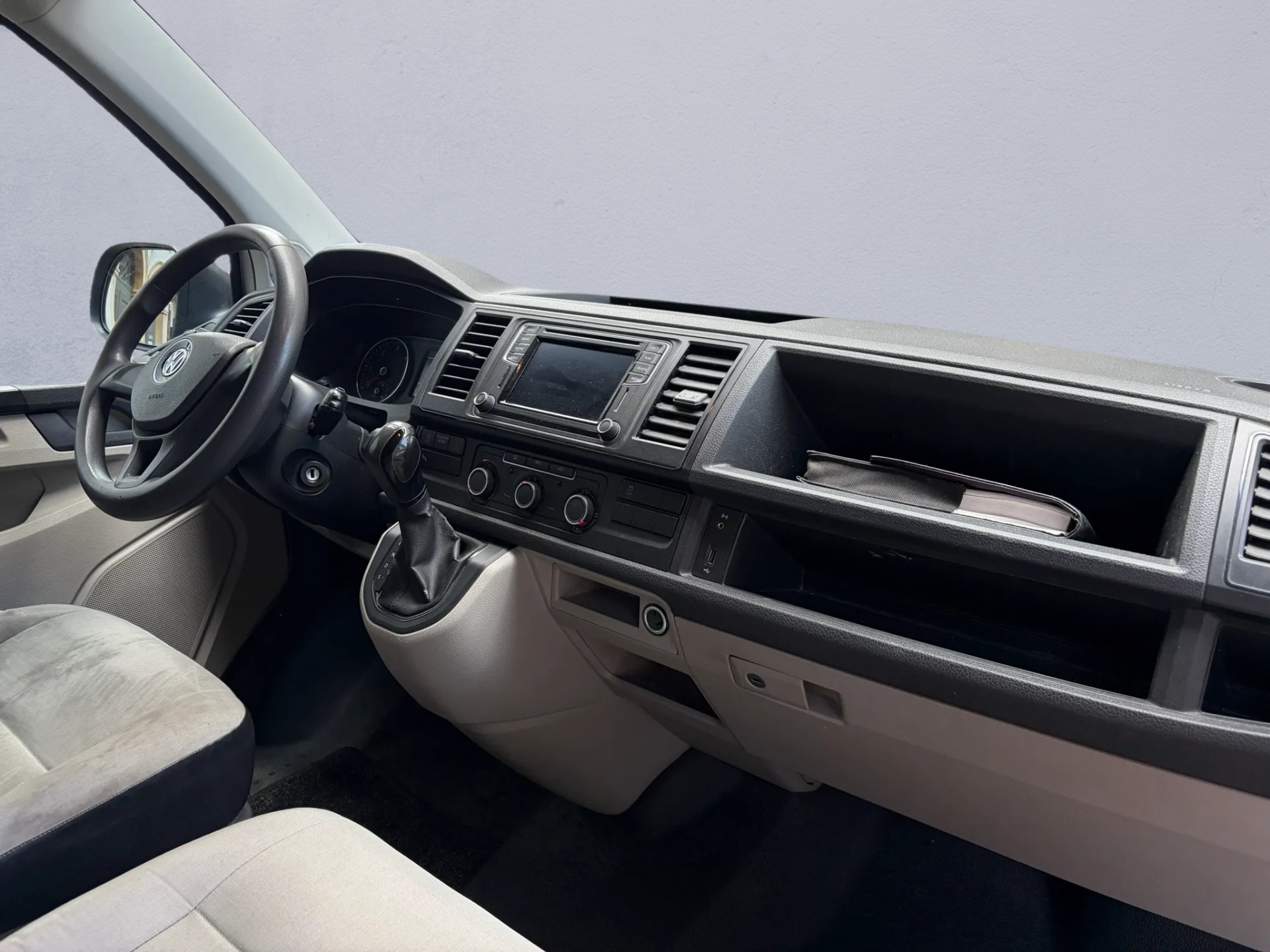 VW T6 2.0 Bi-TDI 4Motion DSG-image-6