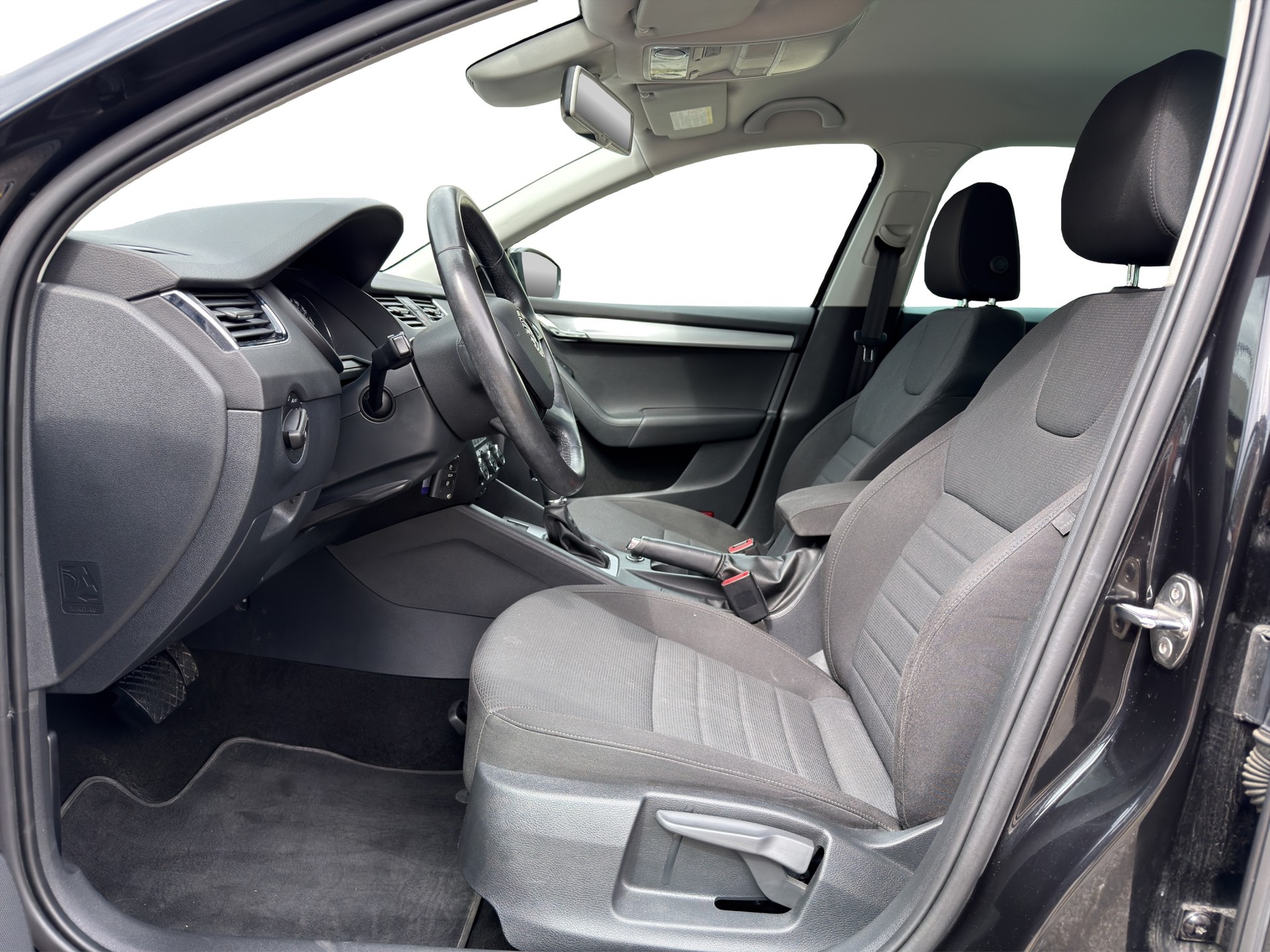 SKODA Octavia Combi 1.8 TSI Elegance 4x4 DSG-image-20