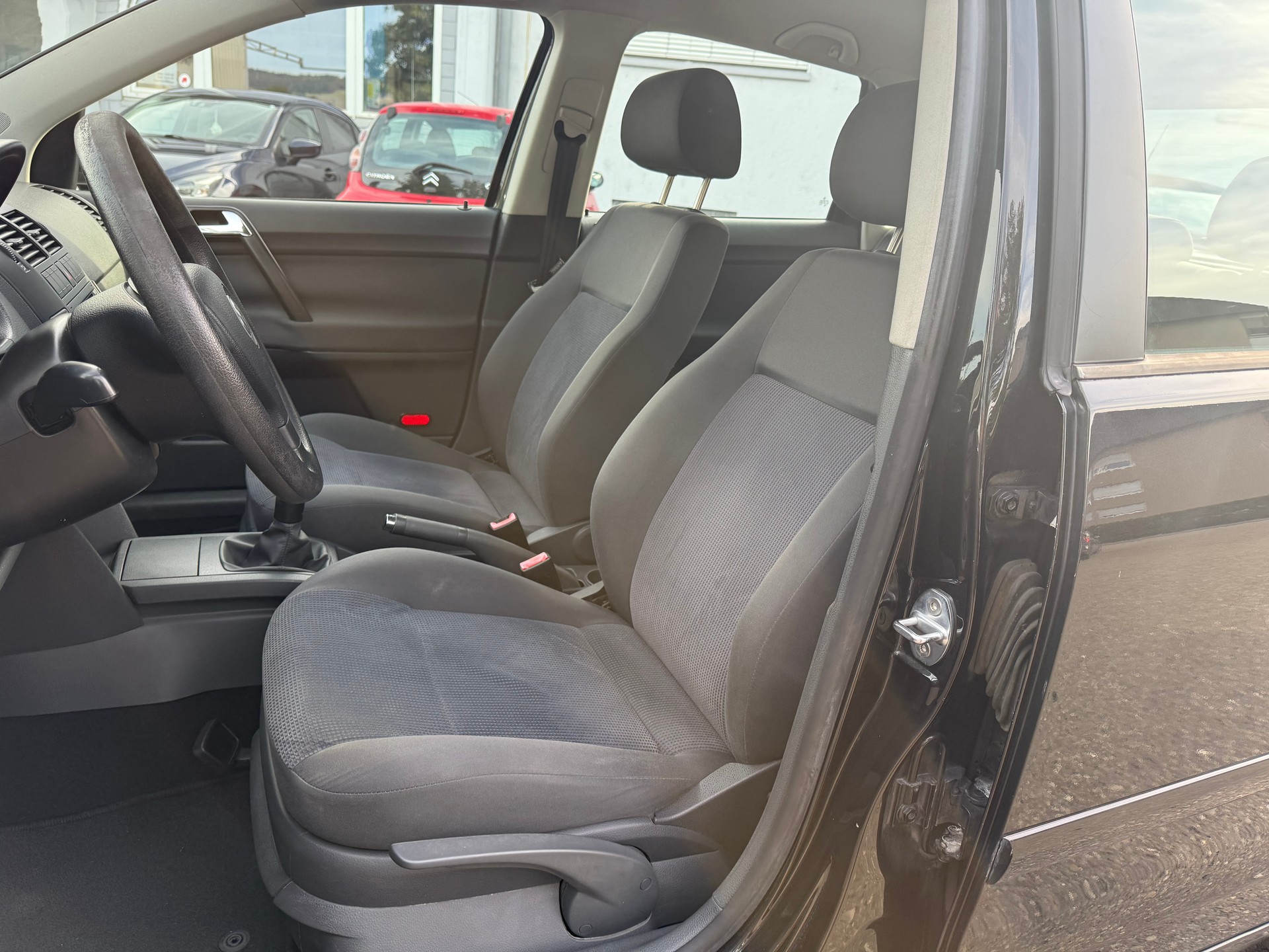 VW Polo 1.4 16V Trendline-image-5
