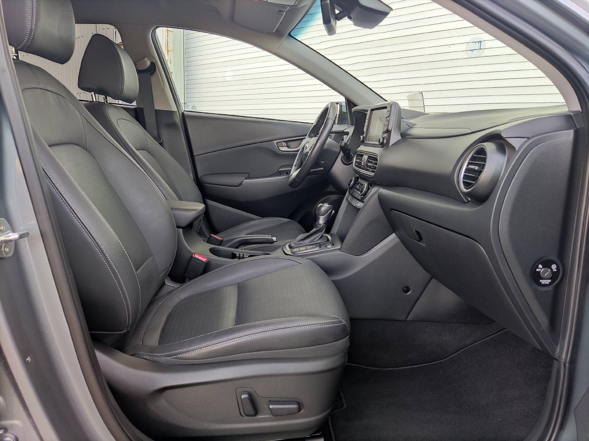 HYUNDAI Kona 1.6 T-GDi Launch Plus 4WD-image-8