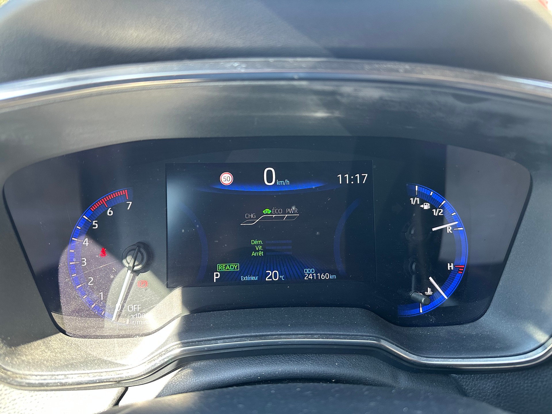TOYOTA Corolla Touring Sports 1.8 HSD Comfort e-CVT-image-15