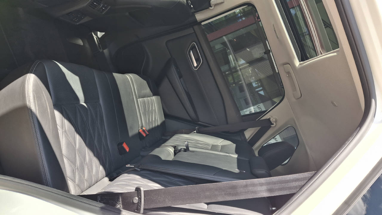 NISSAN X-Trail 1.5 VC-T Tekna+ e-4orce 7P 20Zoll-image-9