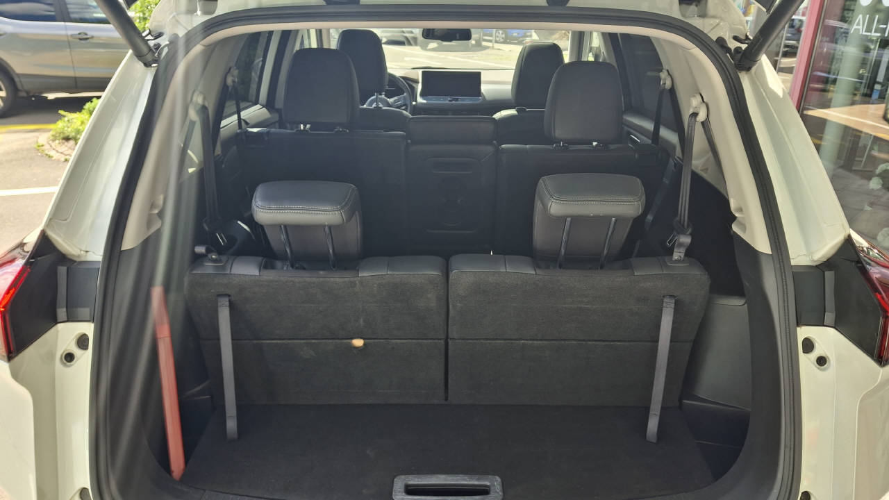NISSAN X-Trail 1.5 VC-T Tekna+ e-4orce 7P 20Zoll-image-7