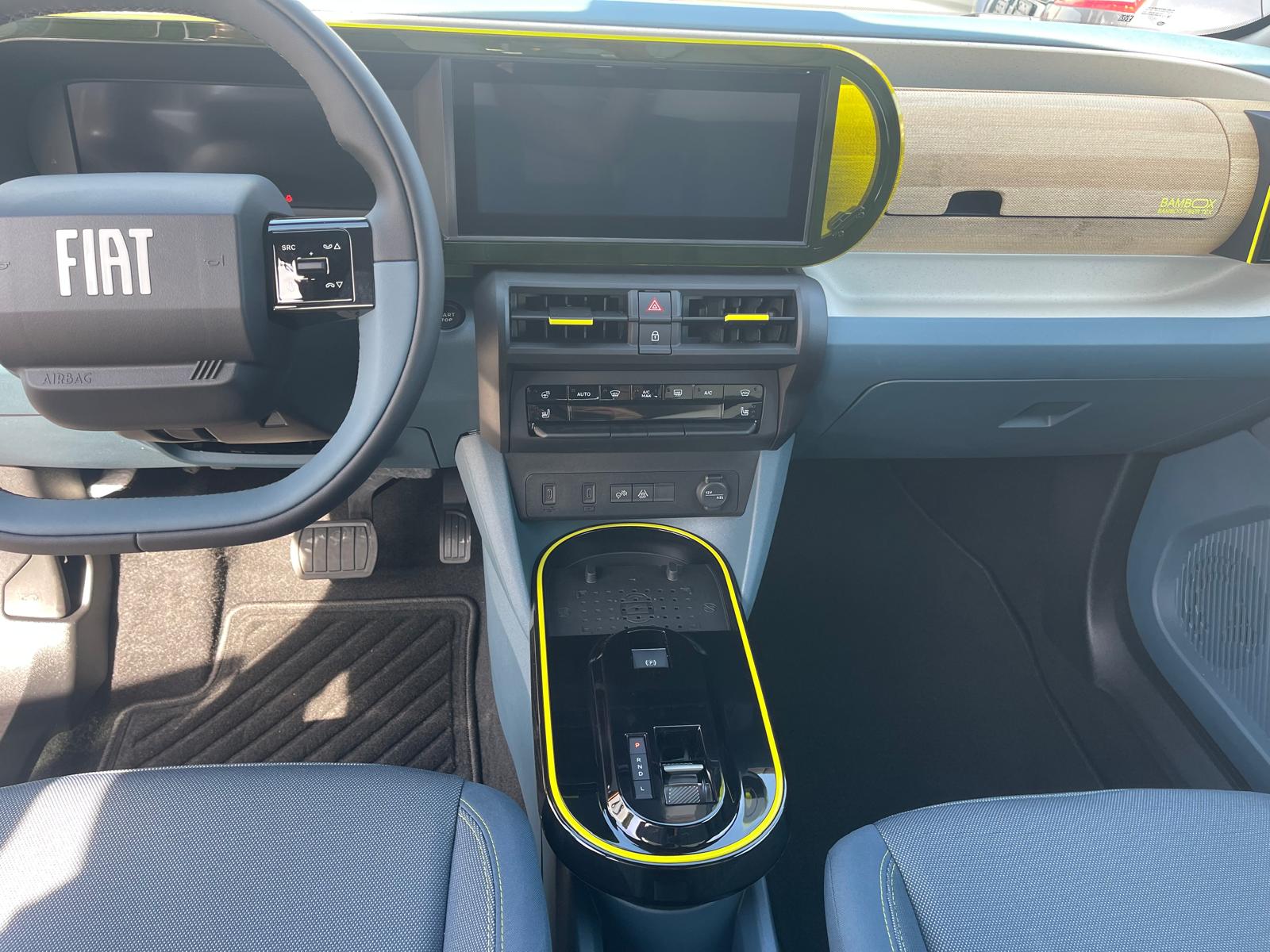 FIAT Grande Panda 1.2 Hybrid La Prima-image-10