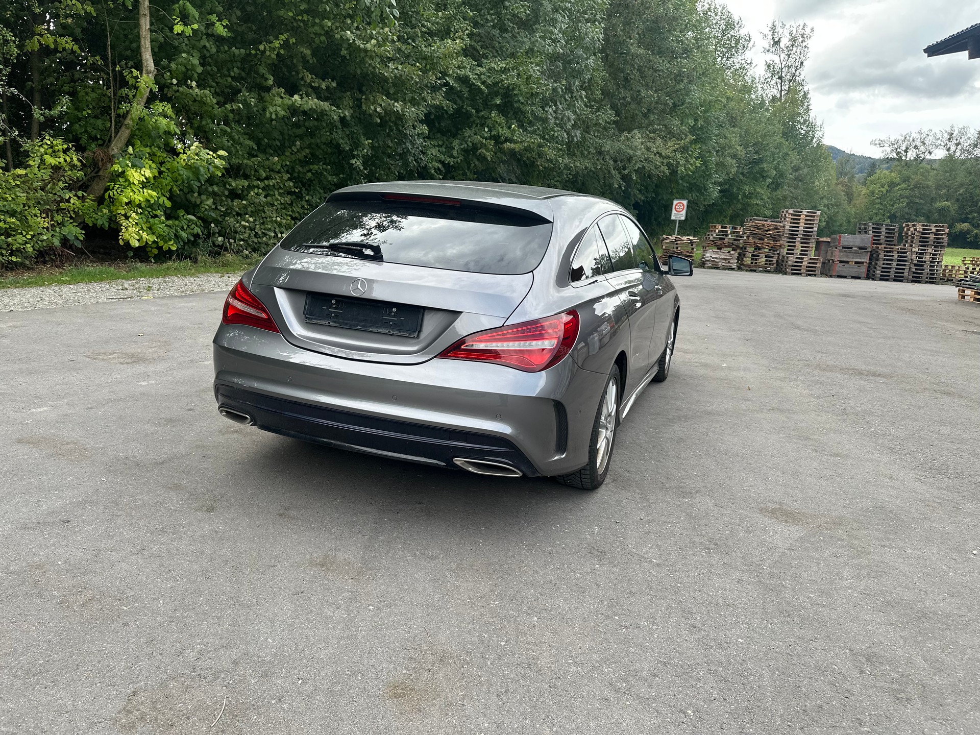 MERCEDES-BENZ CLA Shooting Br 200 d Swiss Star AMG Line 4M-image-7