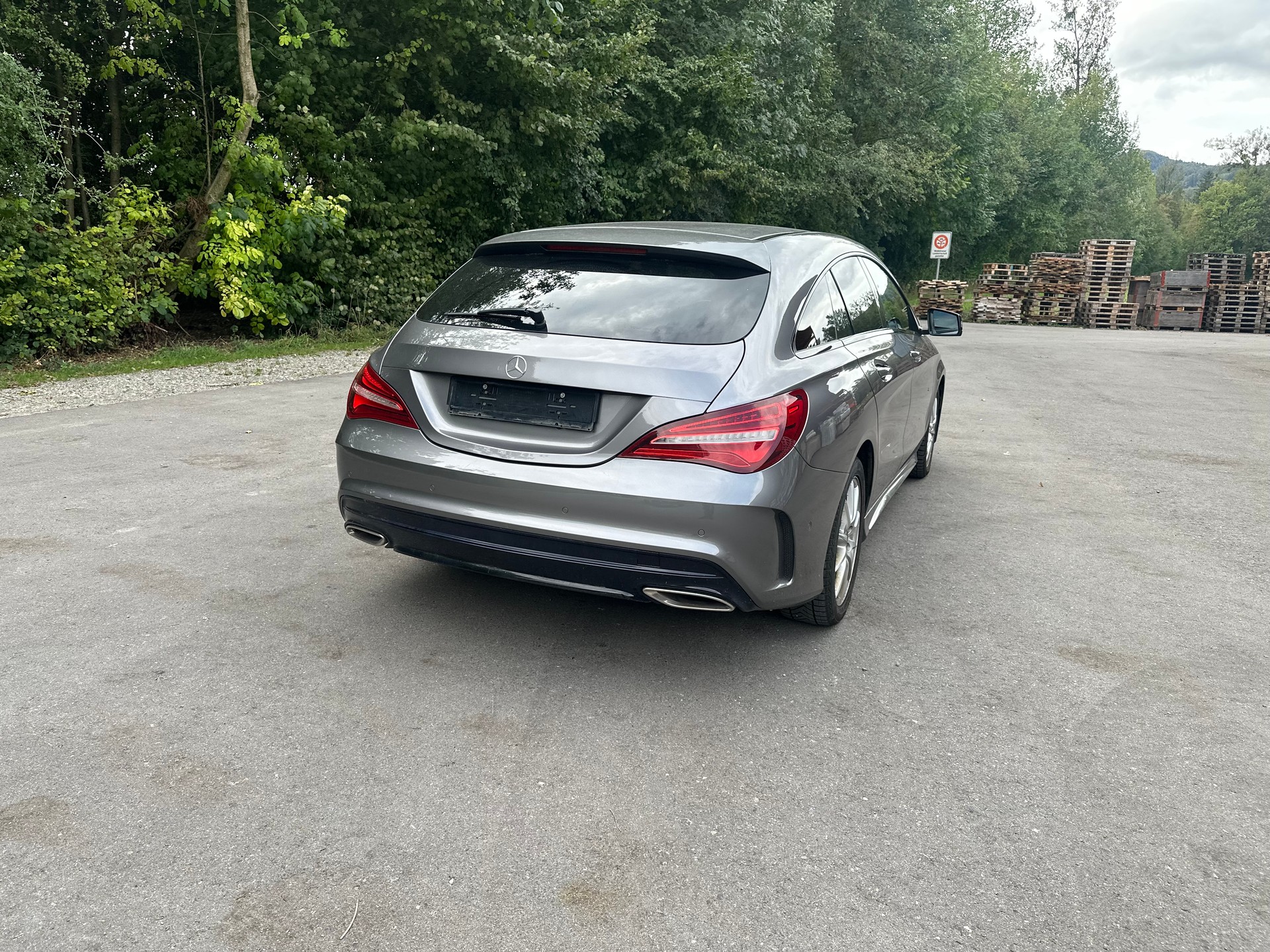MERCEDES-BENZ CLA Shooting Br 200 d Swiss Star AMG Line 4M-image-9