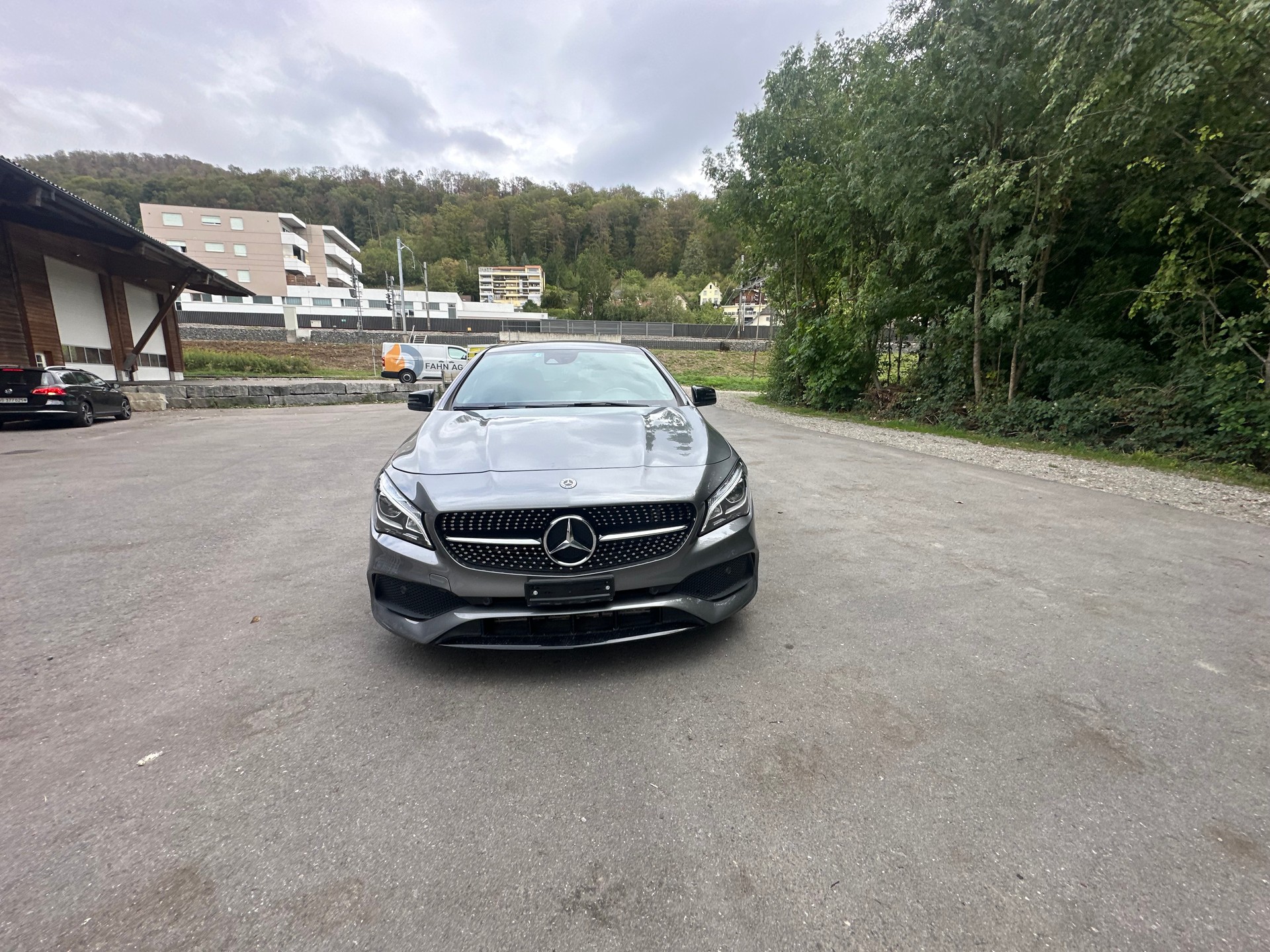 MERCEDES-BENZ CLA Shooting Br 200 d Swiss Star AMG Line 4M-image-6