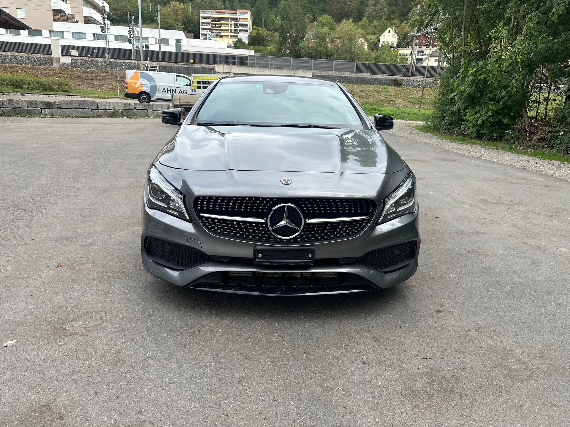 MERCEDES-BENZ CLA Shooting Br 200 d Swiss Star AMG Line 4M-image-4