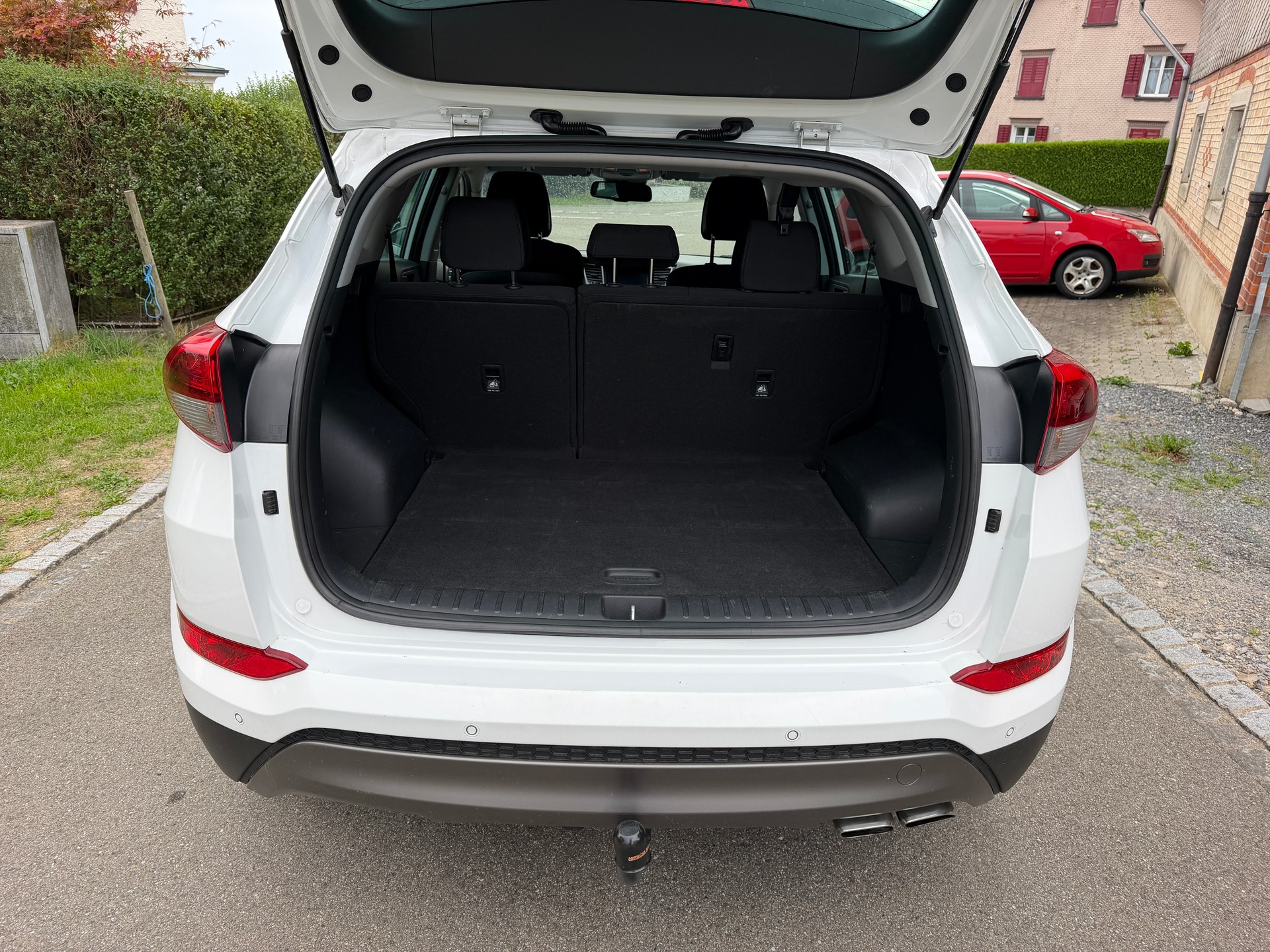 HYUNDAI Tucson 2.0 CRDI Plena 4WD Automatic-image-14