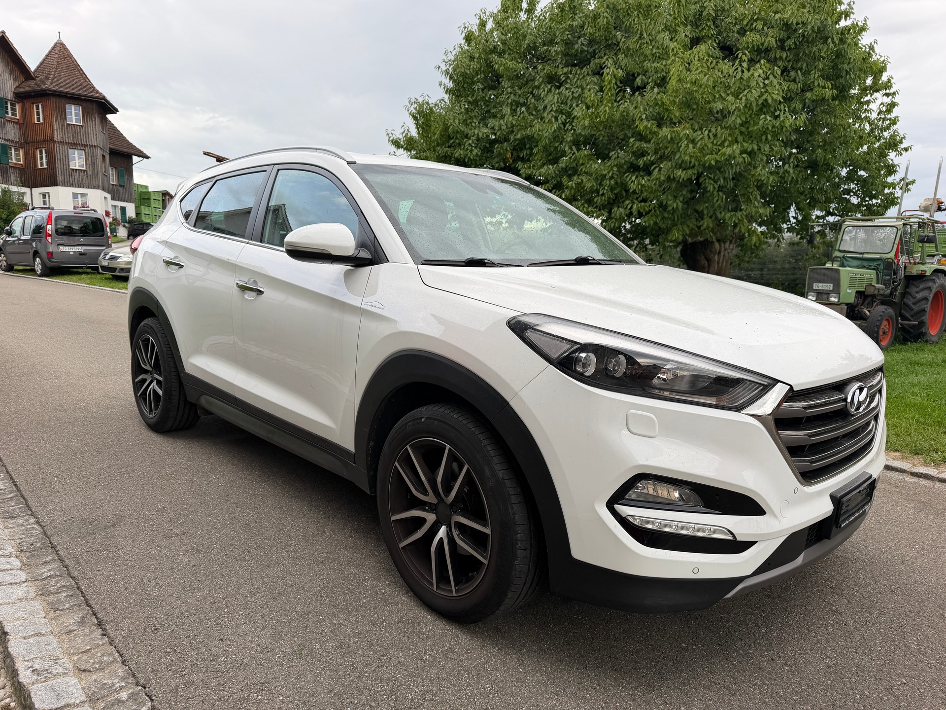 HYUNDAI Tucson 2.0 CRDI Plena 4WD Automatic-image-8