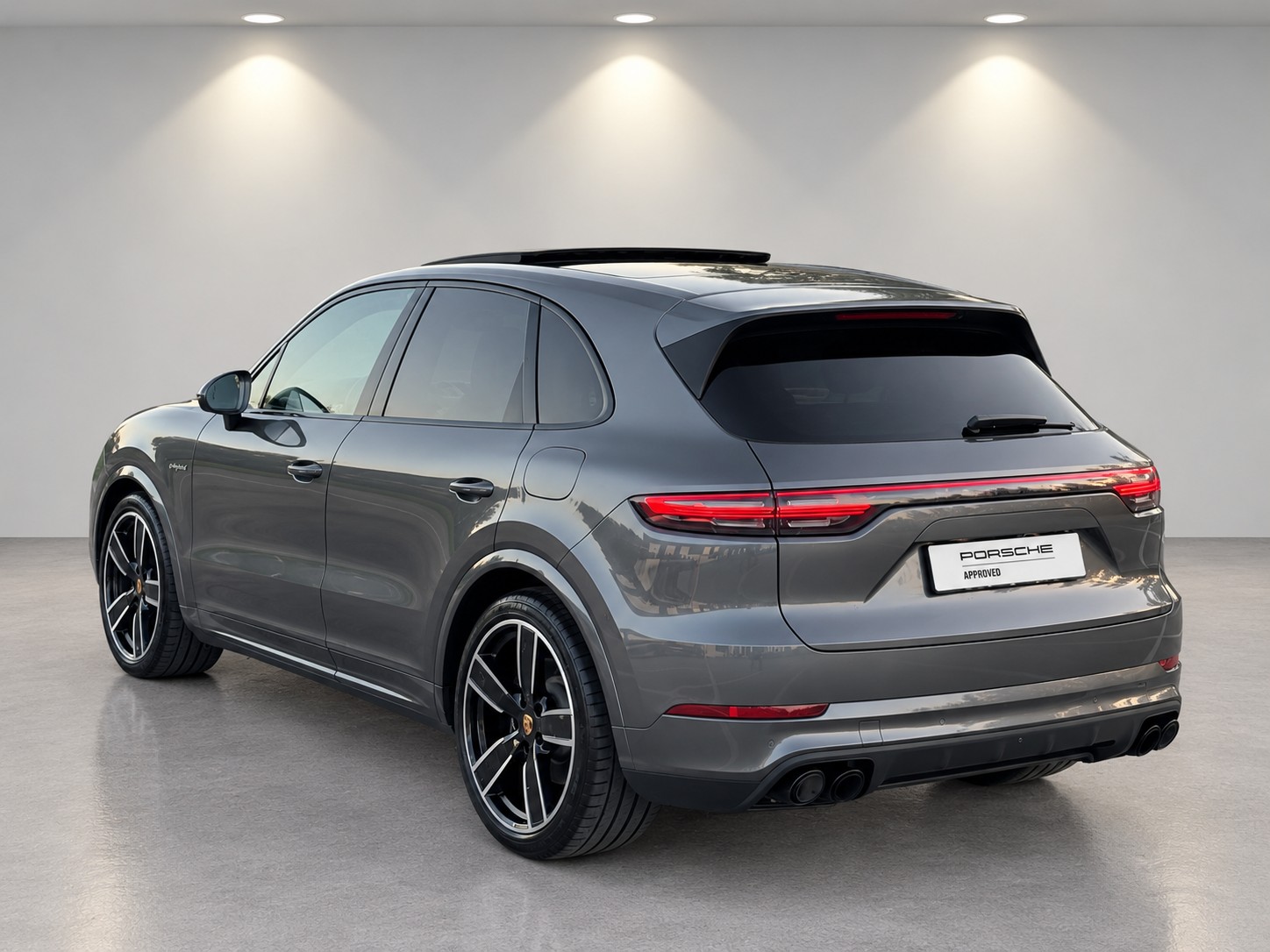 PORSCHE Cayenne E-Hybrid-image-3