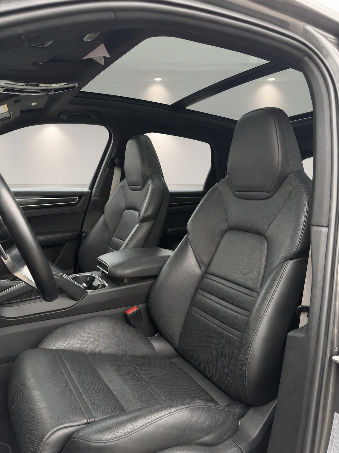 PORSCHE Cayenne E-Hybrid-image-13