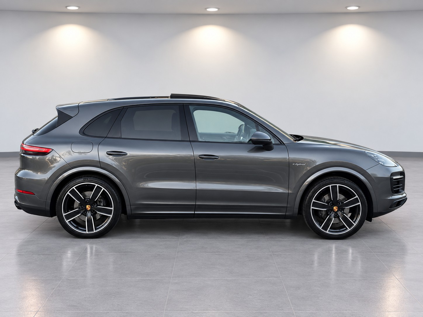 PORSCHE Cayenne E-Hybrid-image-6