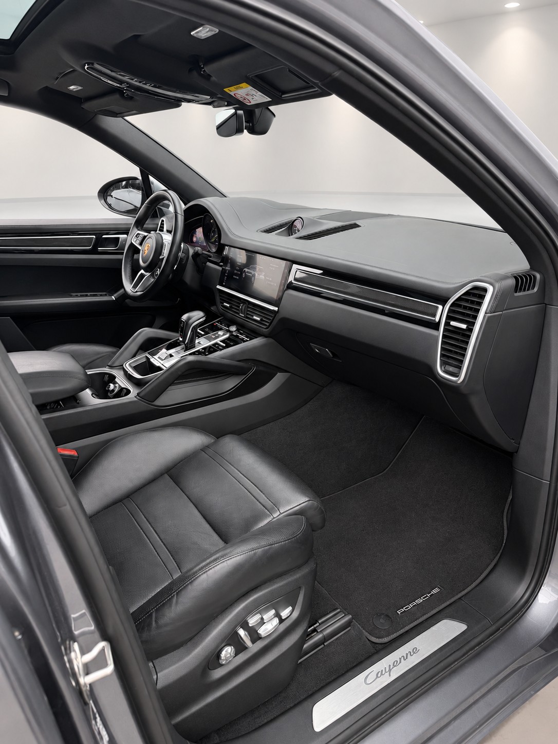 PORSCHE Cayenne E-Hybrid-image-12