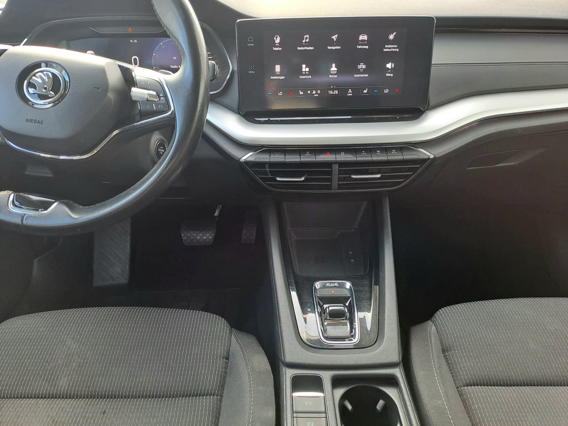 SKODA Octavia Combi 2.0 TDI DSG Ambition 4x4-image-12
