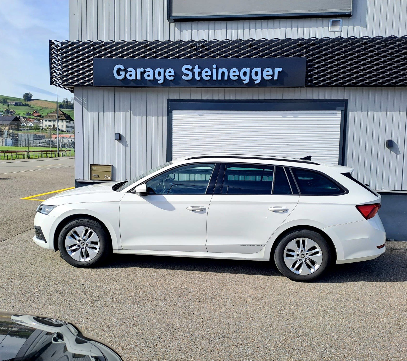 SKODA Octavia Combi 2.0 TDI DSG Ambition 4x4-image-5