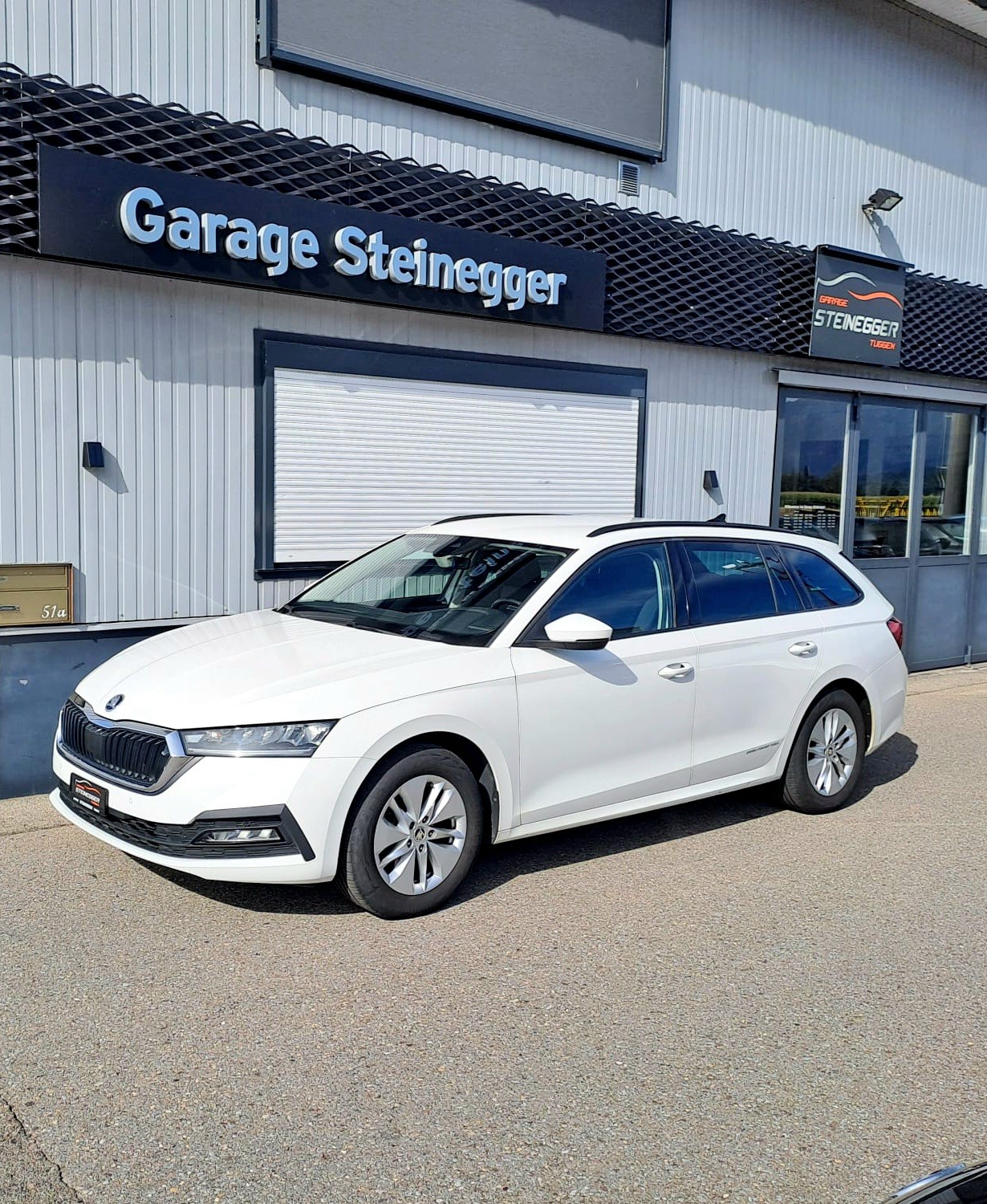 SKODA Octavia Combi 2.0 TDI DSG Ambition 4x4-image-3