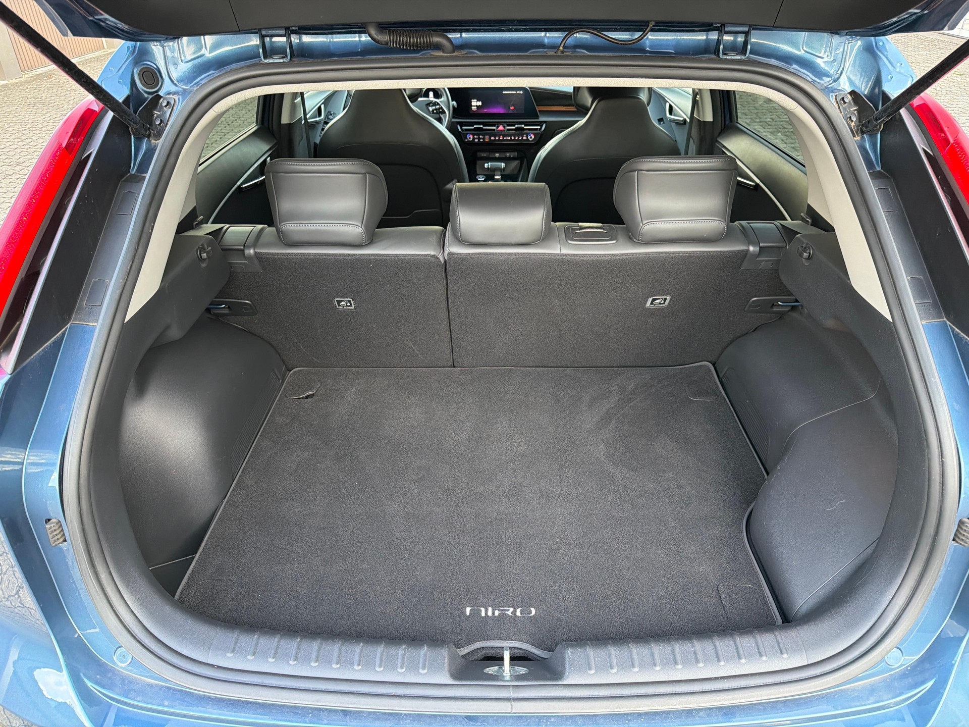 KIA Niro 1.6 GDi Plug-in Hybrid Power Edition-image-10