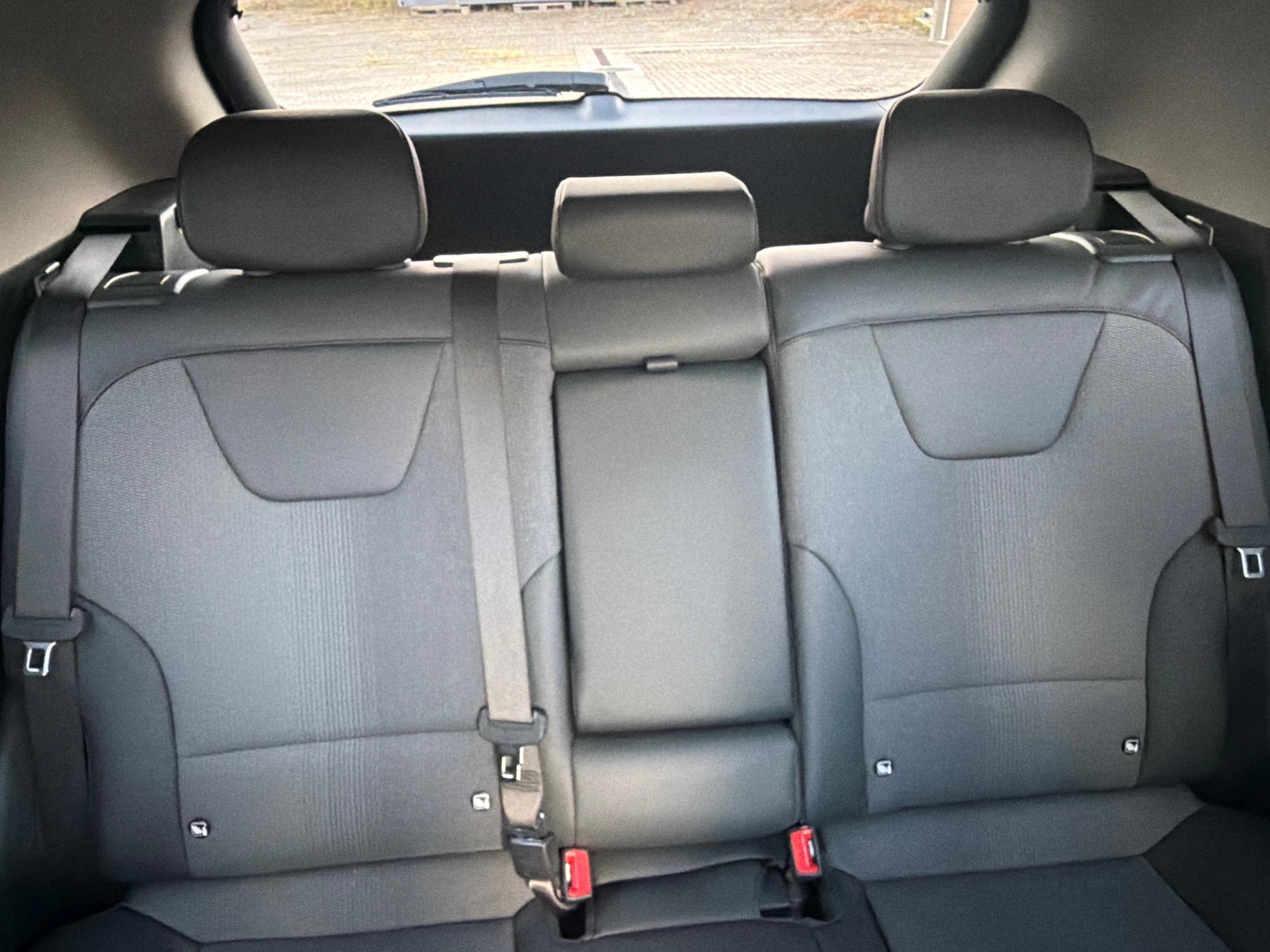 KIA Niro 1.6 GDi Plug-in Hybrid Power Edition-image-9