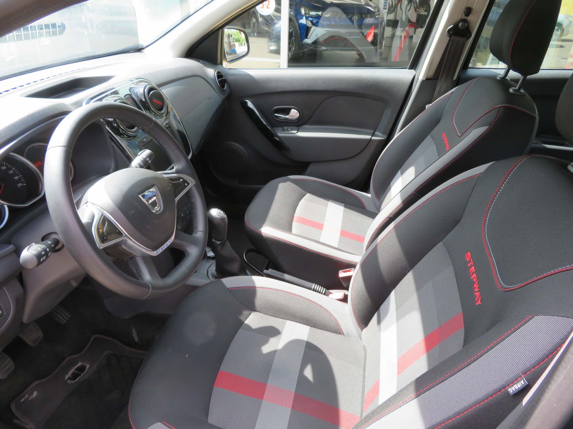 DACIA Logan MCV 0.9 TCe Stepway E6c S/S-image-8