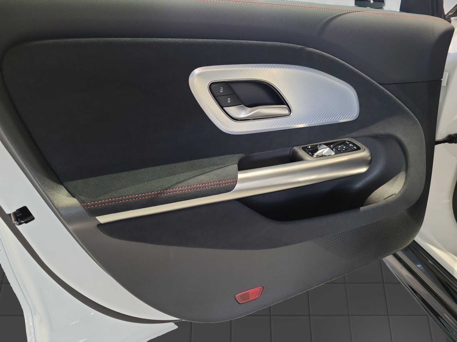 MERCEDES-BENZ CLA 220 AMG Line 4matic C178-image-14