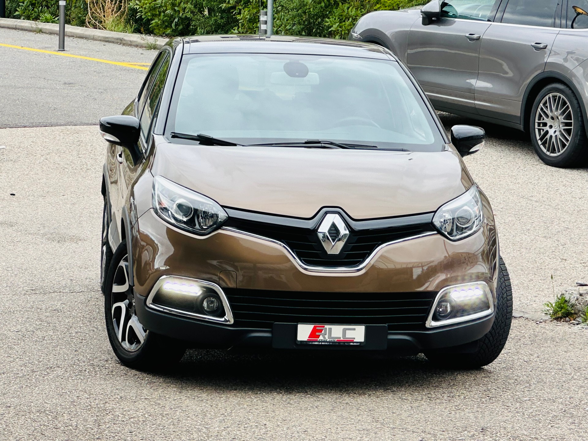 RENAULT Captur 1.2 T 16V Iconic EDC-image-0