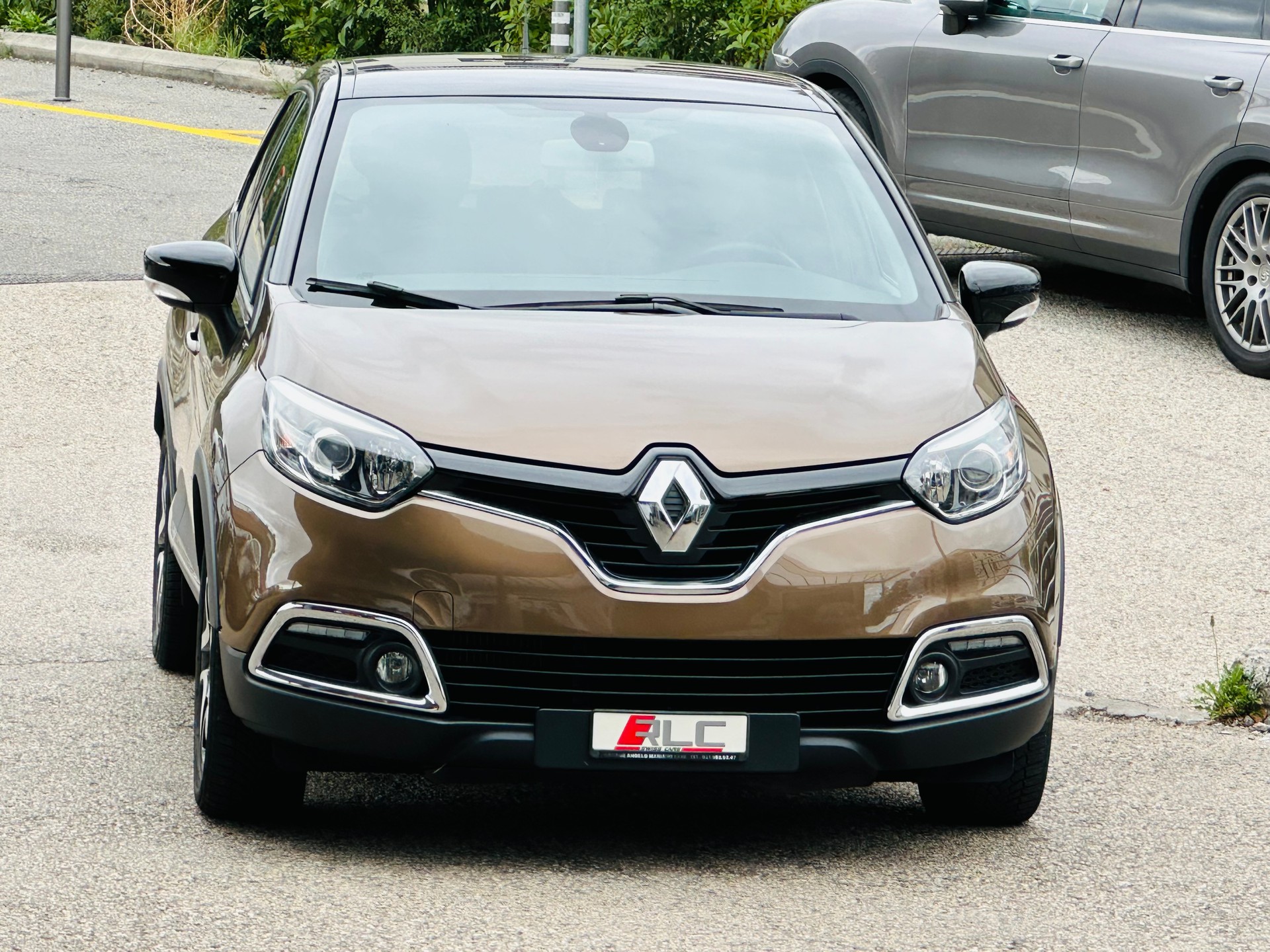 RENAULT Captur 1.2 T 16V Iconic EDC-image-4